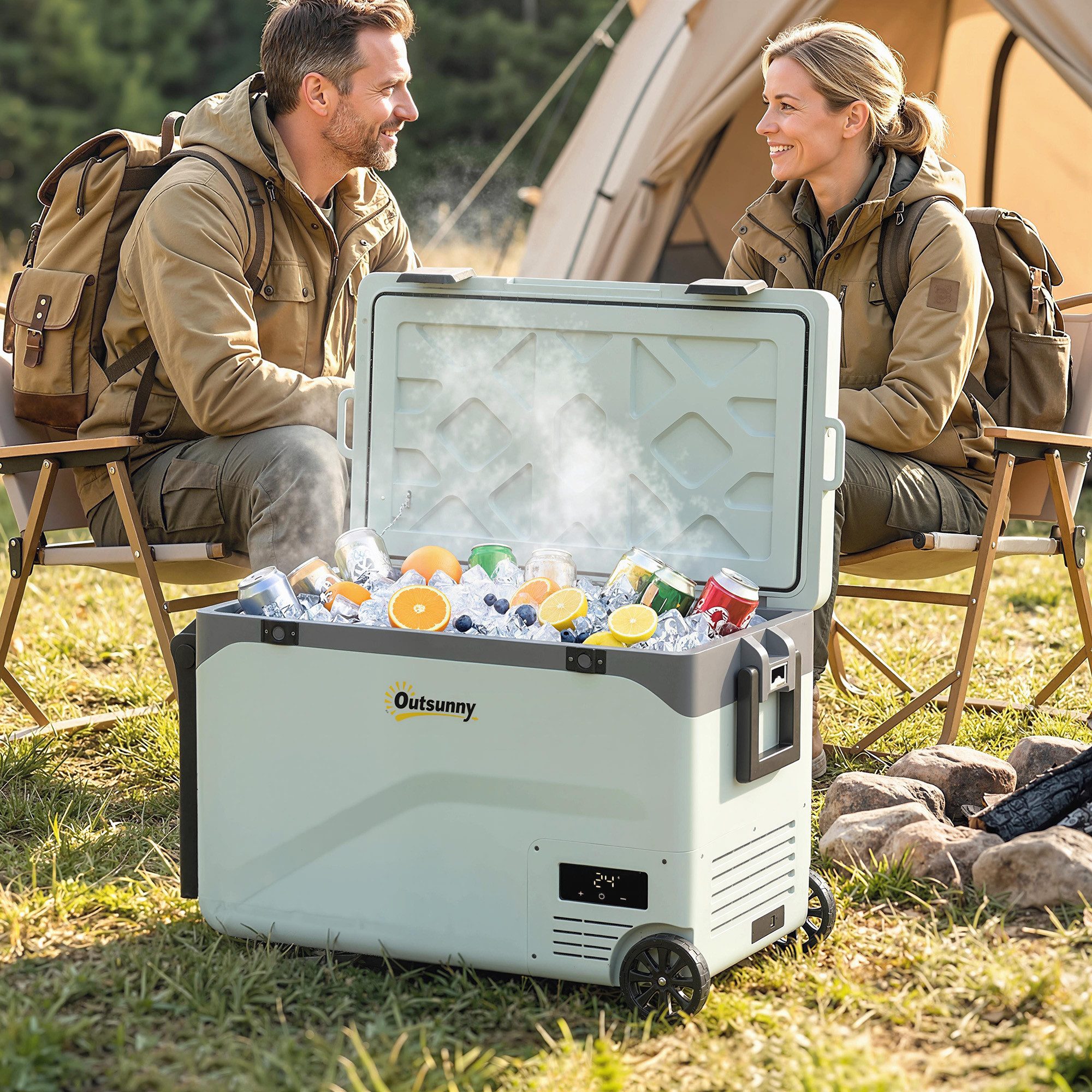 Outsunny Kühlbox mit Bluetooth, LED, Rolle, Kühlfunktion, Griff, Handyhalter, 42 l, für Auto LKW Reisen Grün