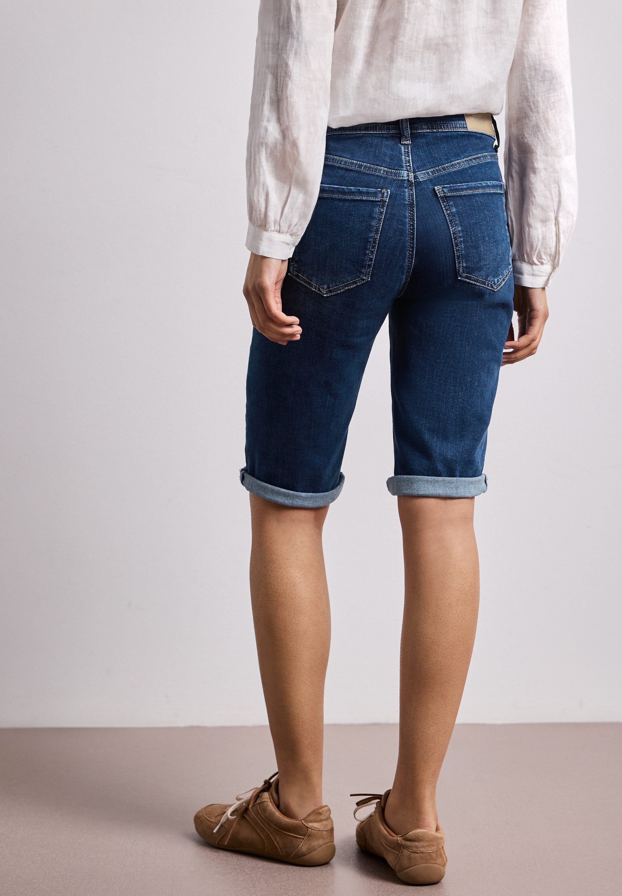 STREET ONE Bermudas Style Jane Slim Leg Jeans-Bermuda mit Turn-Up-Detail