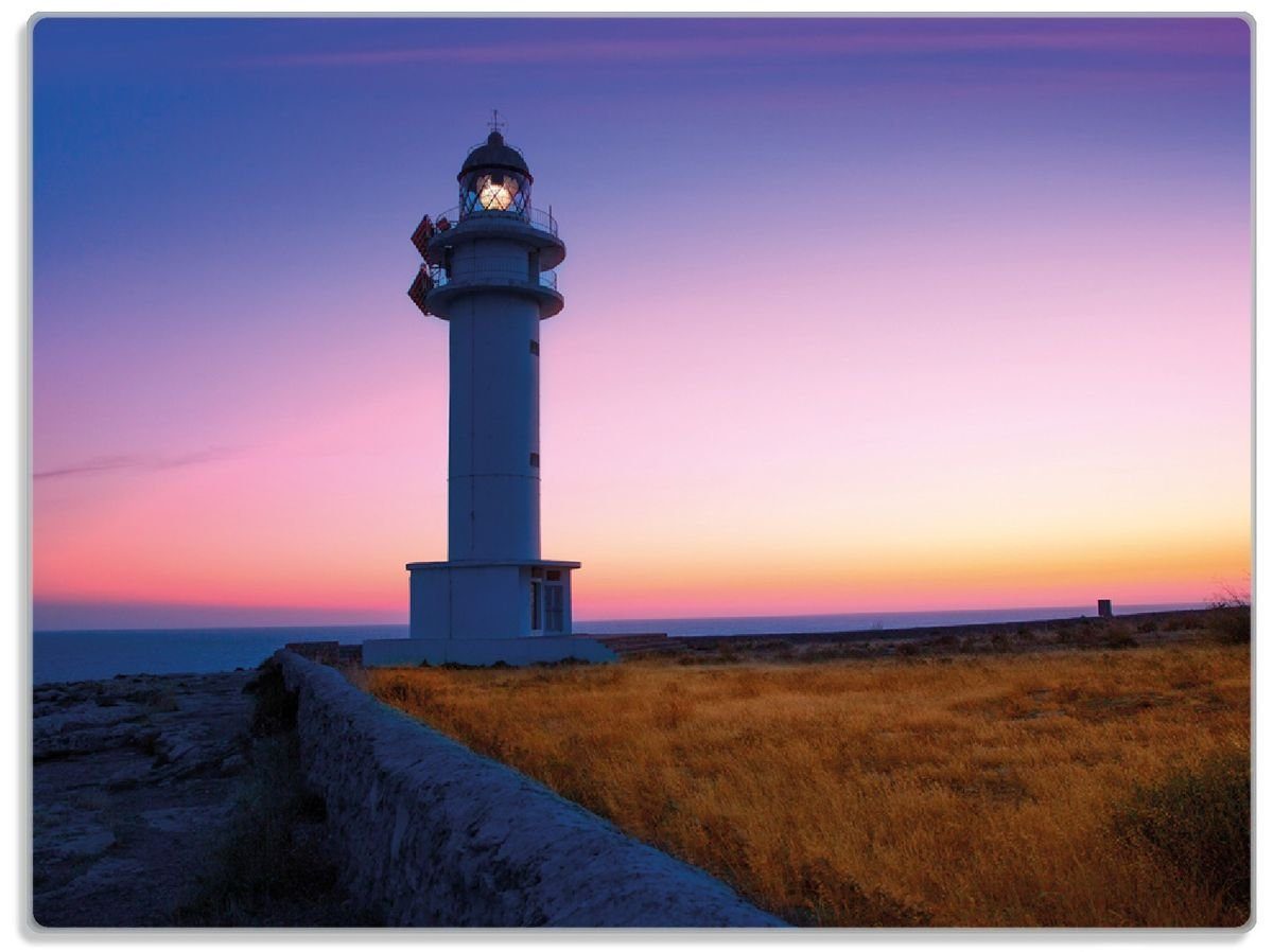 Wallario Schneidebrett Leuchtturm am Abend auf den Balearen Malerischer Himmel, ESG-Sicherheitsglas, (inkl. rutschfester Gummifüße 4mm, 1-St), 30x40cm