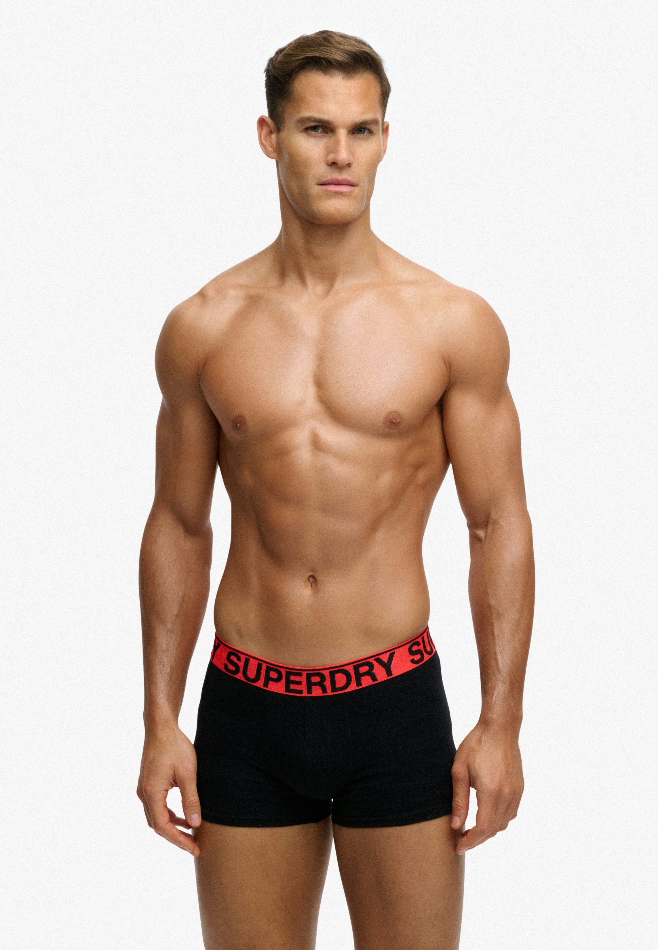Superdry Boxershorts TRUNK TRIPLE PACK (Packung, 3-St) aus Baumwollmischung, körpernahe Passform
