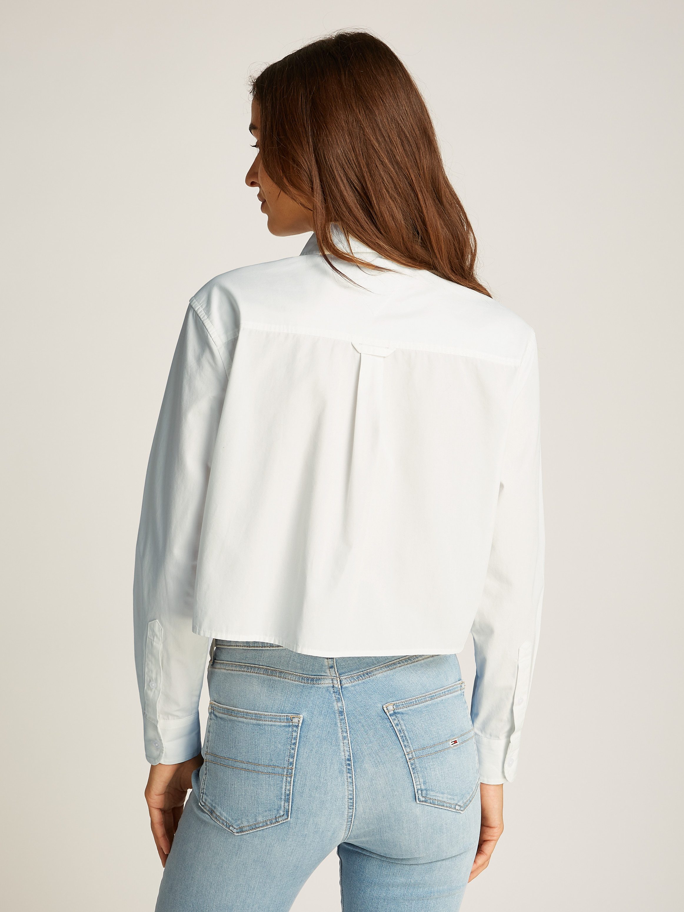 Tommy Jeans Hemdbluse TJW CRP RLX POPLIN SHIRT in verkürzter Länge, mit Log günstig online kaufen