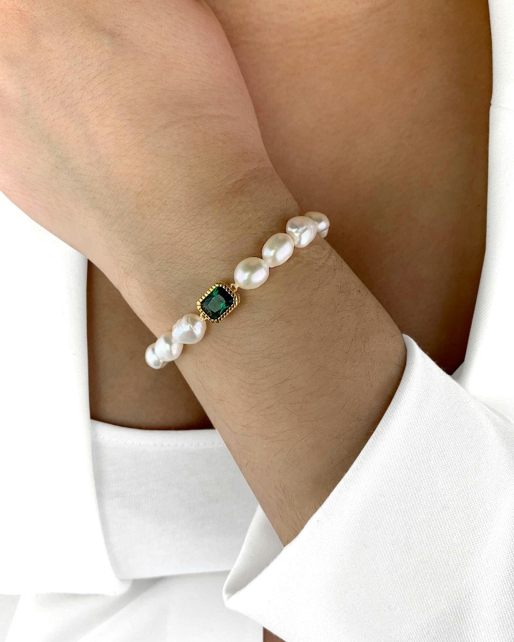 DANIEL CLIFFORD Perlenarmband 'Ellen' Damen Armband Perlen Silber 925 vergoldet 18k Gold (inkl. Schmuckbox), Süßwasserzucht & Zirkonia Kristall grün, Knebel-Verschluss