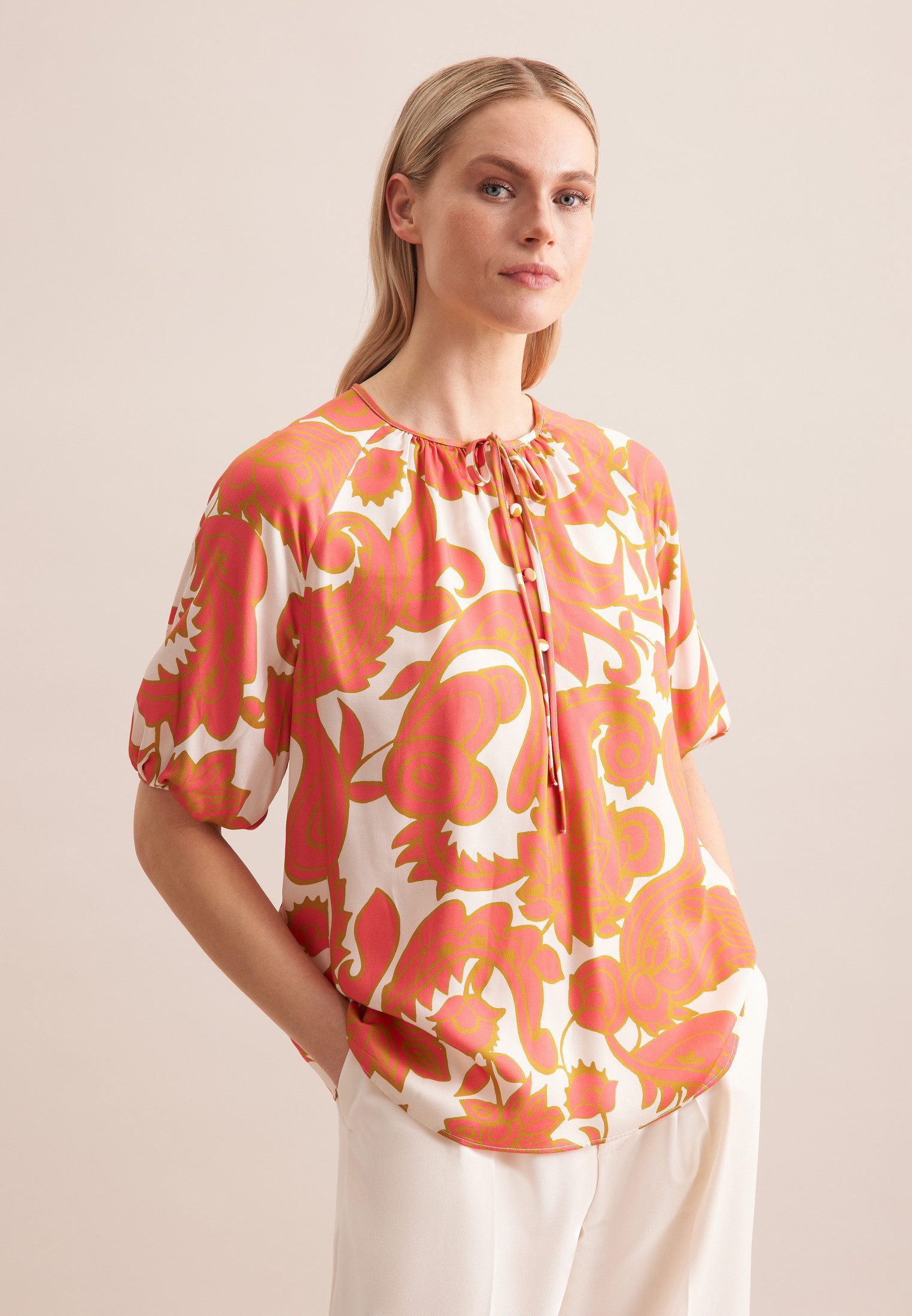 Shirtbluse Schwarze Rose