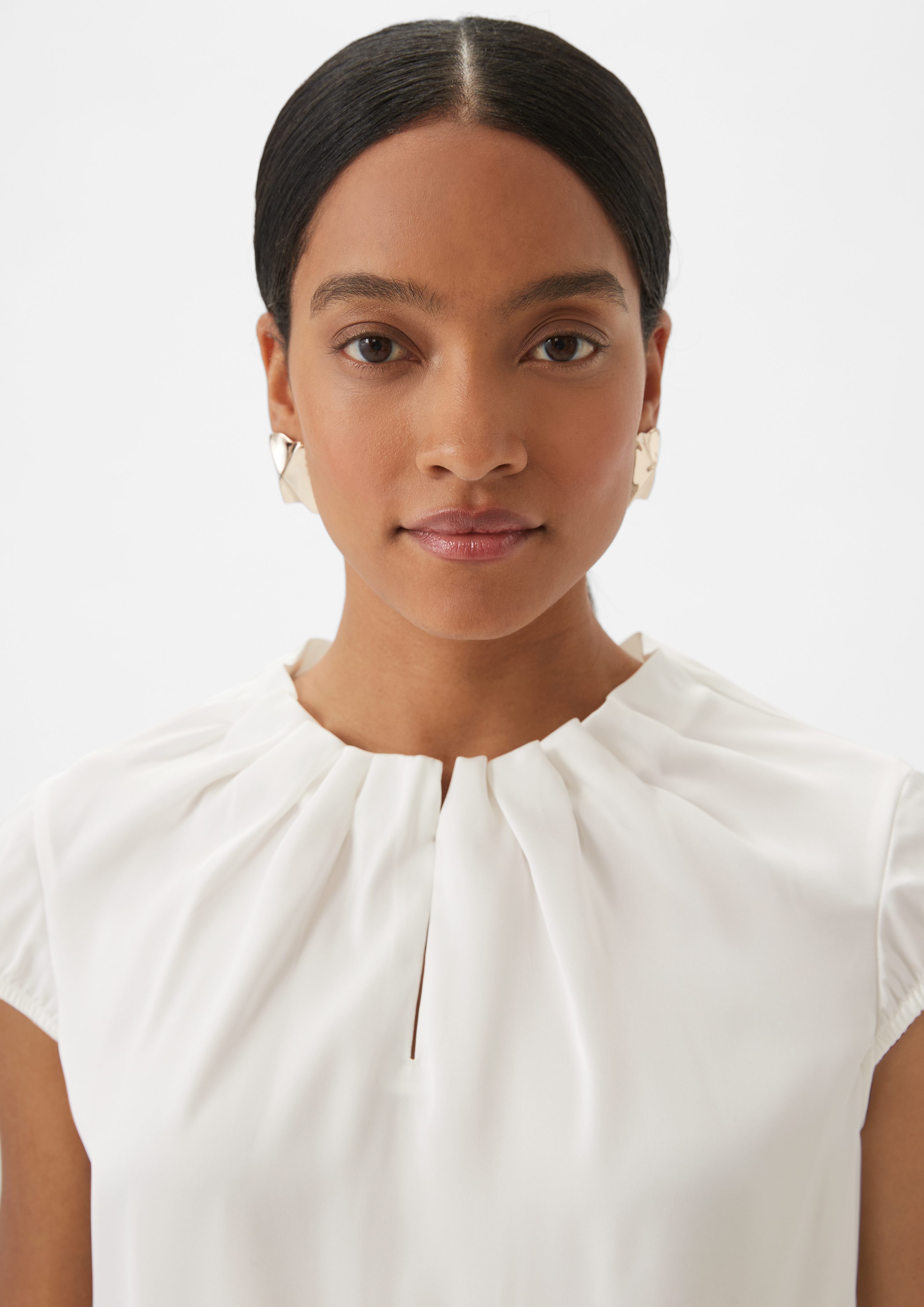 comma Satinbluse mit Raffung am Hals günstig online kaufen