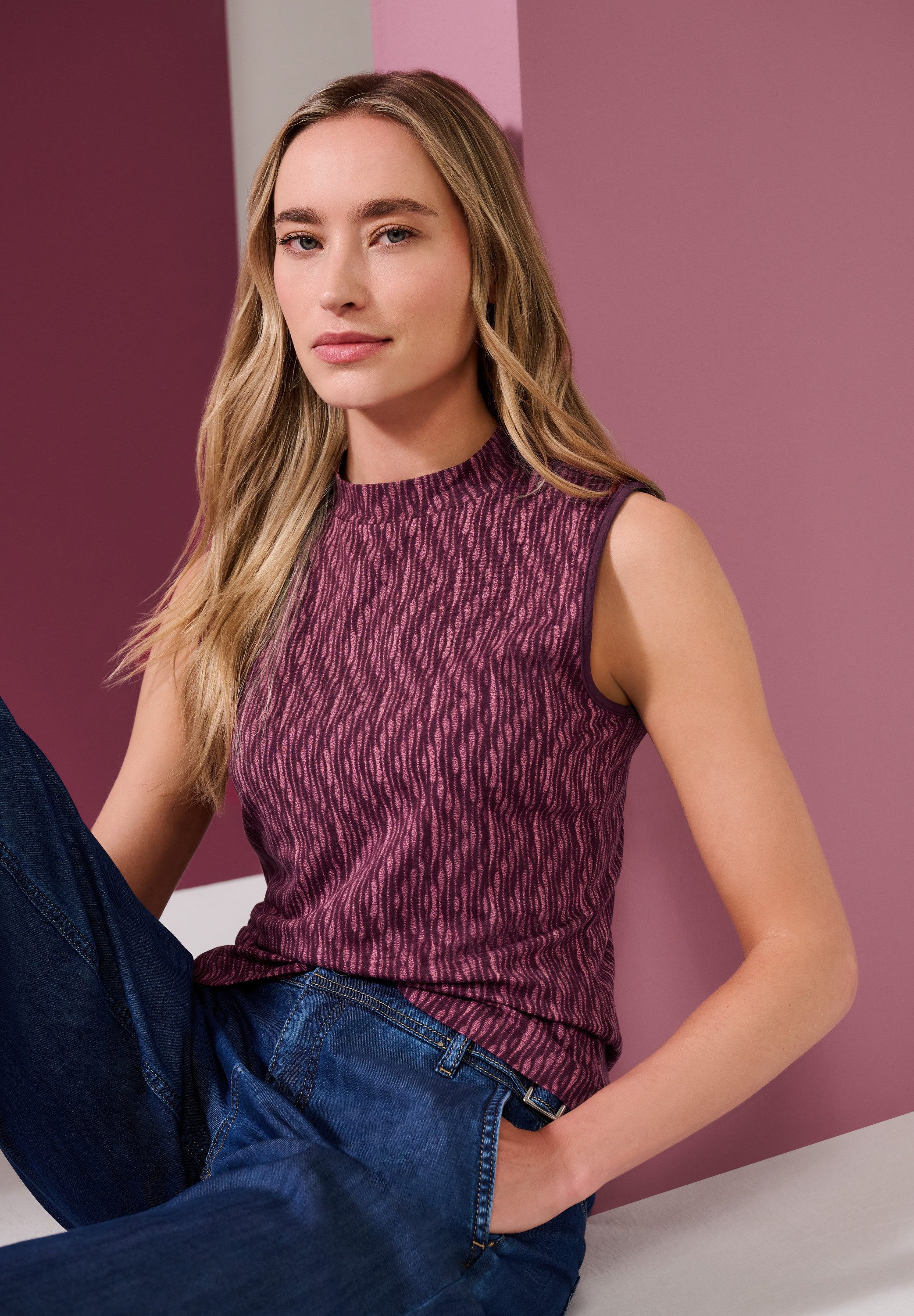 STREET ONE Shirttop Sommertop mit grafischem Muster und Turtleneck
