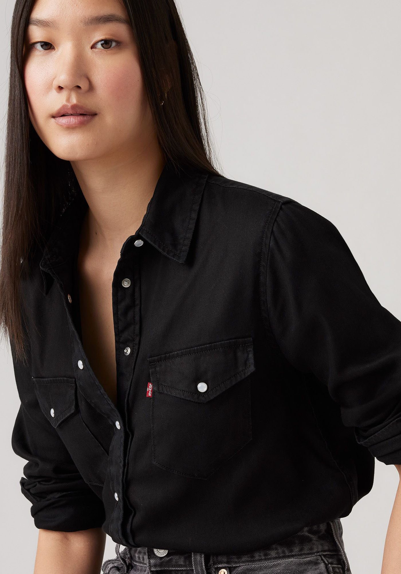 Levi's® Jeansbluse ESSENTIAL WESTERN mit Brusttaschen mit Druckknöpfen günstig online kaufen