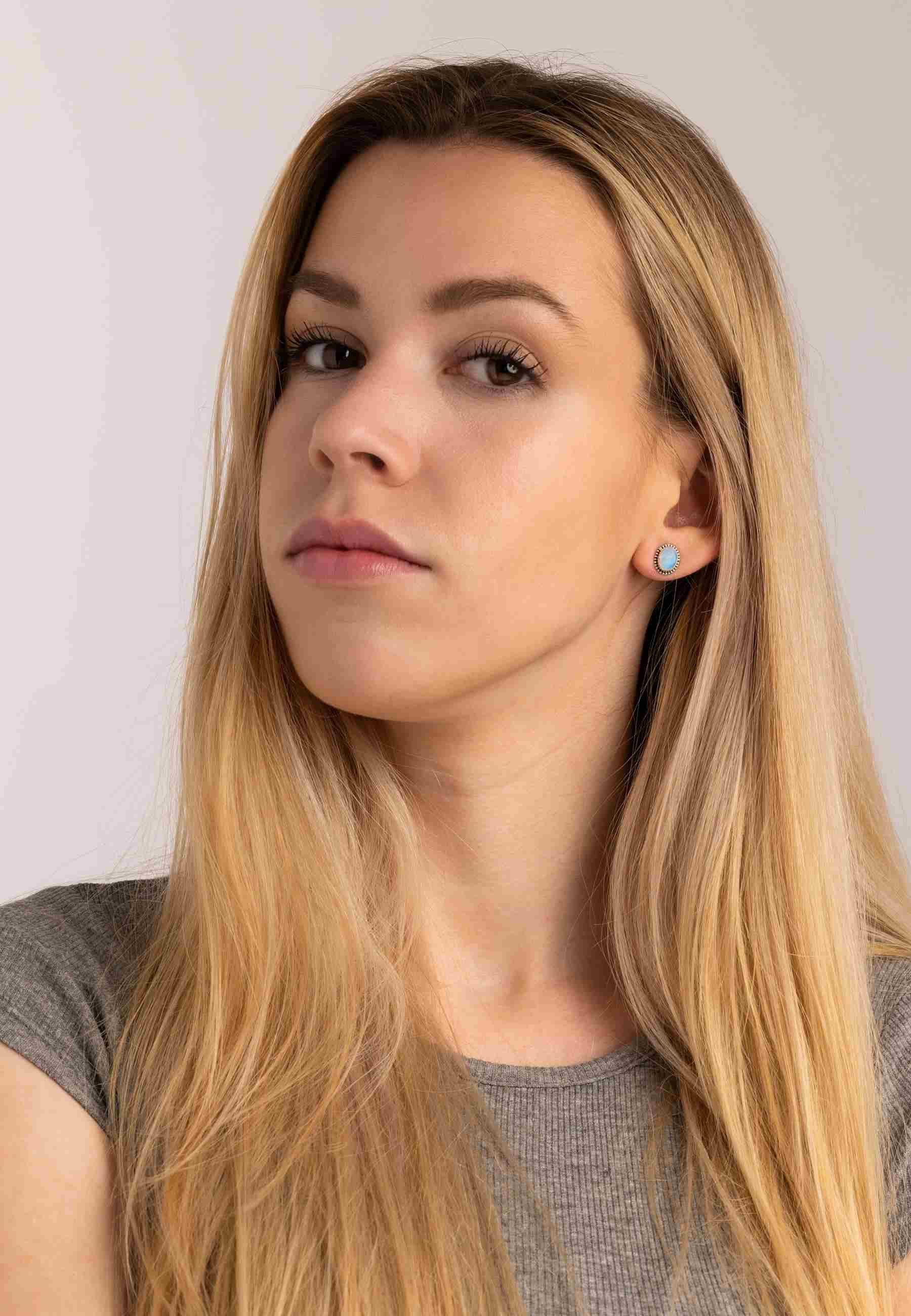 mantraroma Paar Ohrstecker PUNTI oval aus 925 Silber mit Regenbogen Mondste günstig online kaufen