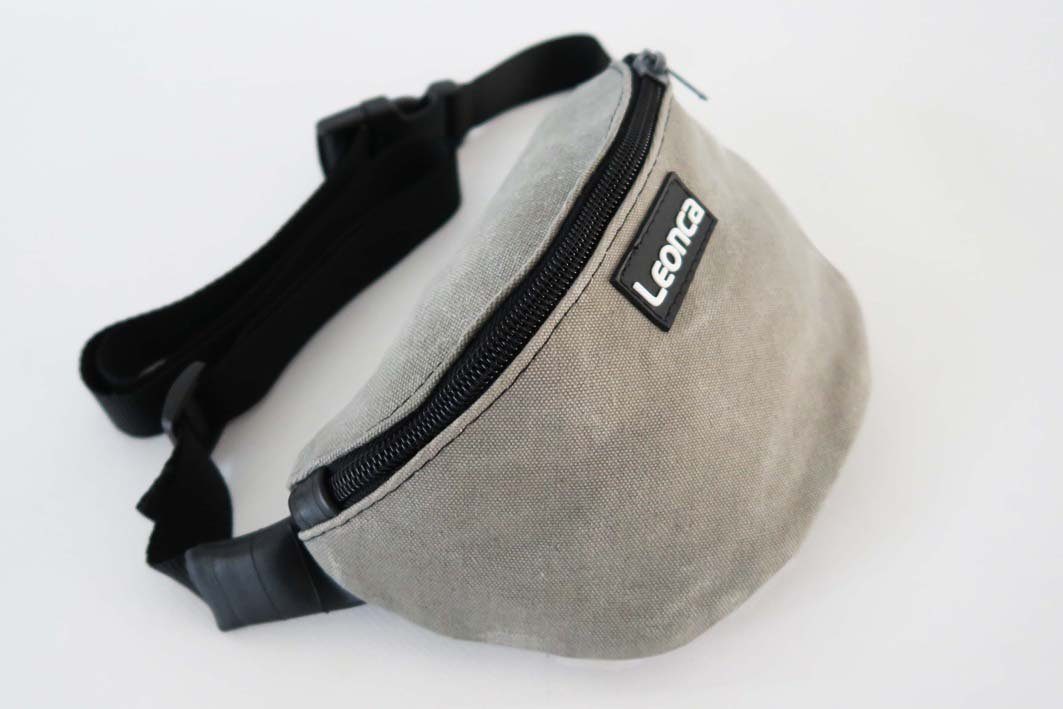 Leonca Gürteltasche aus recyceltem Seesackleinen in 3 Größen