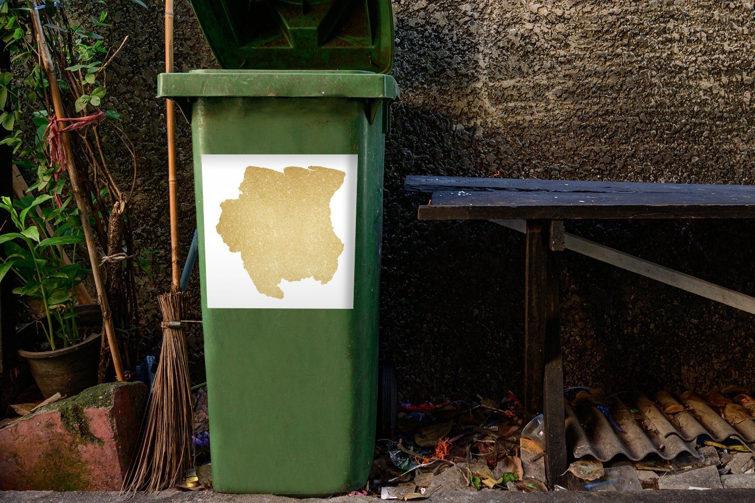 Abfalbehälter von St), Illustration Container, Goldene Mülltonne, Sticker, (1 Suriname MuchoWow Wandsticker Mülleimer-aufkleber,