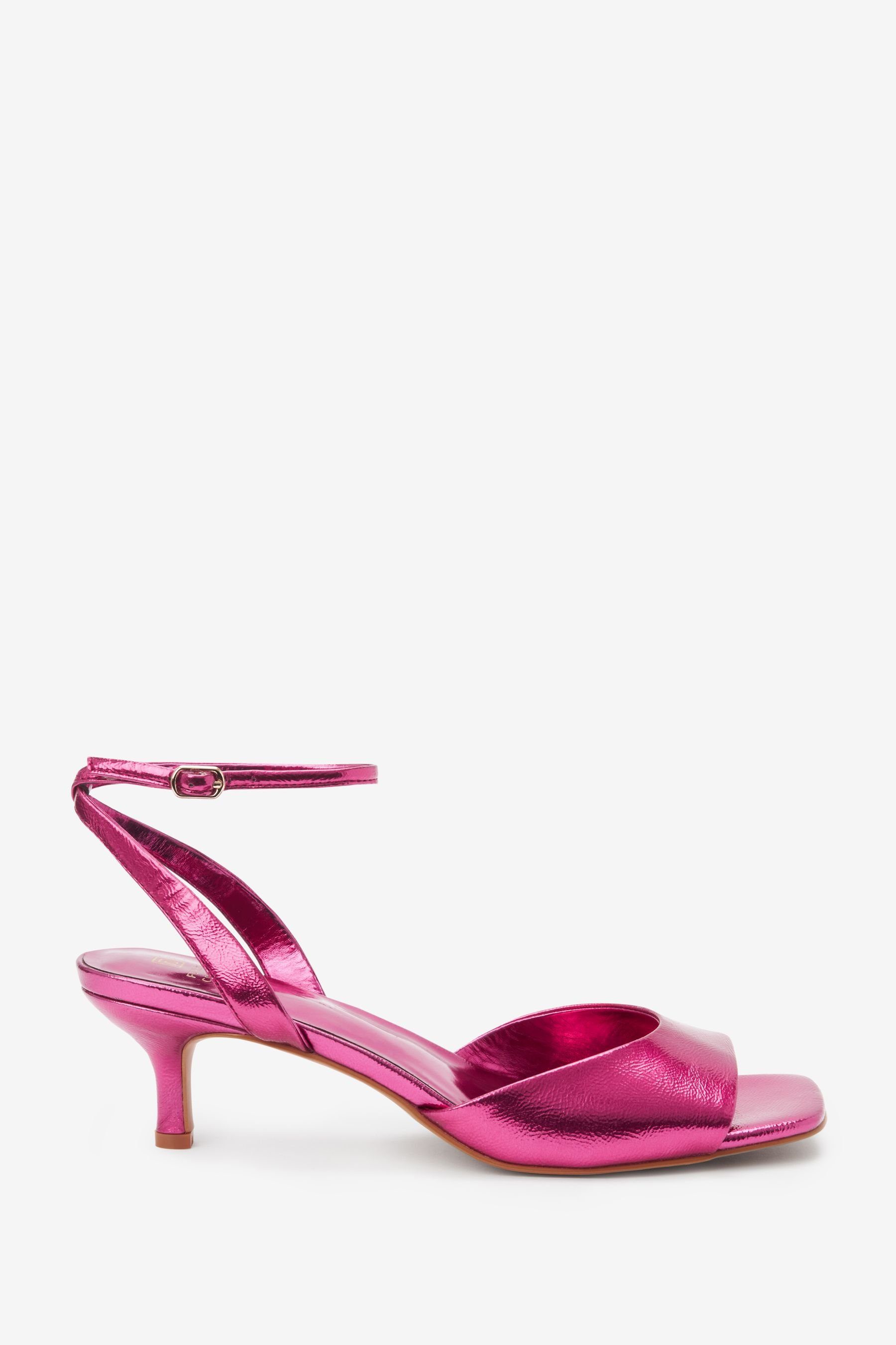 Next Forever Comfort® Metallic-Sandaletten, Kitten Heel Sandalette (1-tlg) Pink