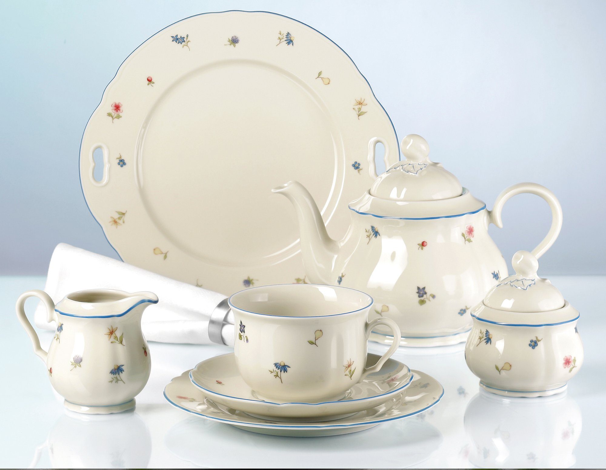 Seltmann Weiden Geschirr-Set Milchkännchen 6 Personen von Marie Streublume Porzellan Seltmann, 30308 Luise