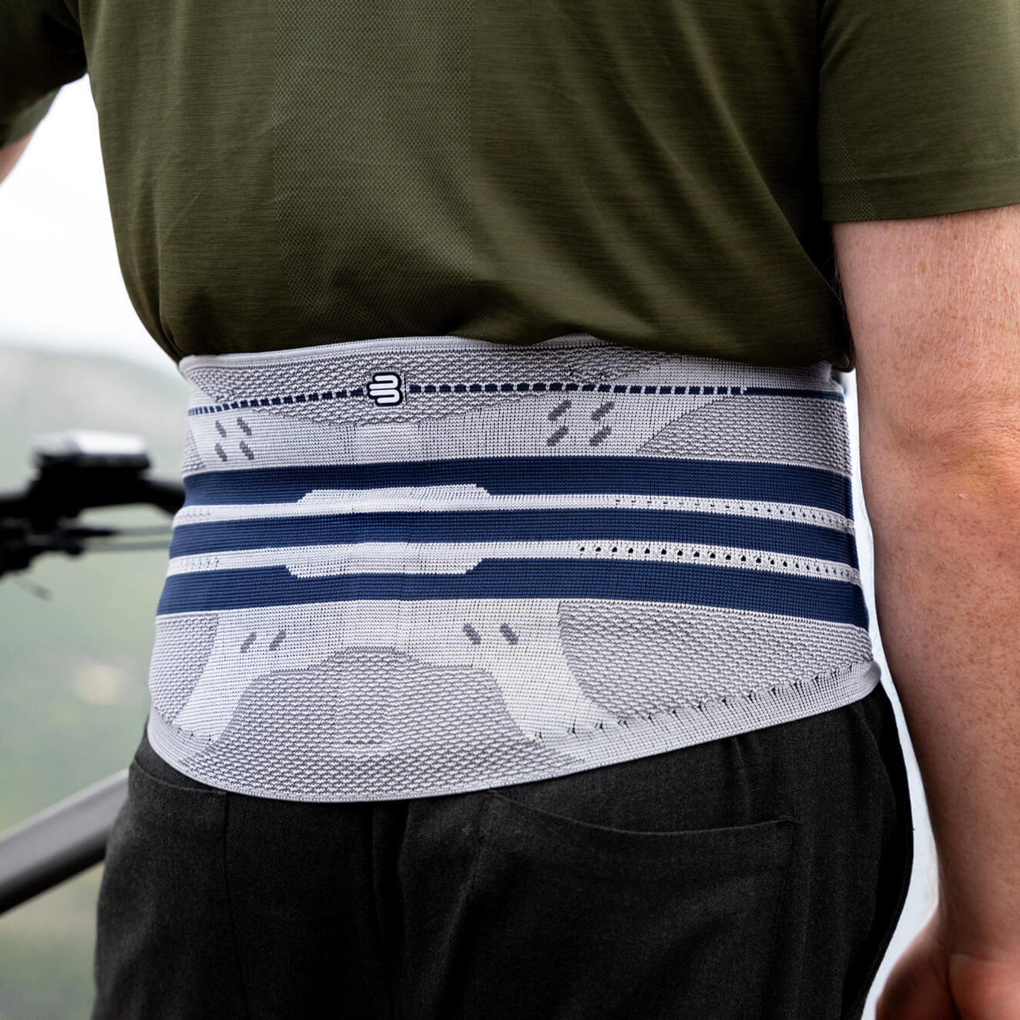 Bauerfeind Rückenbandage LumboTrain, titan for Men, Made in Germany