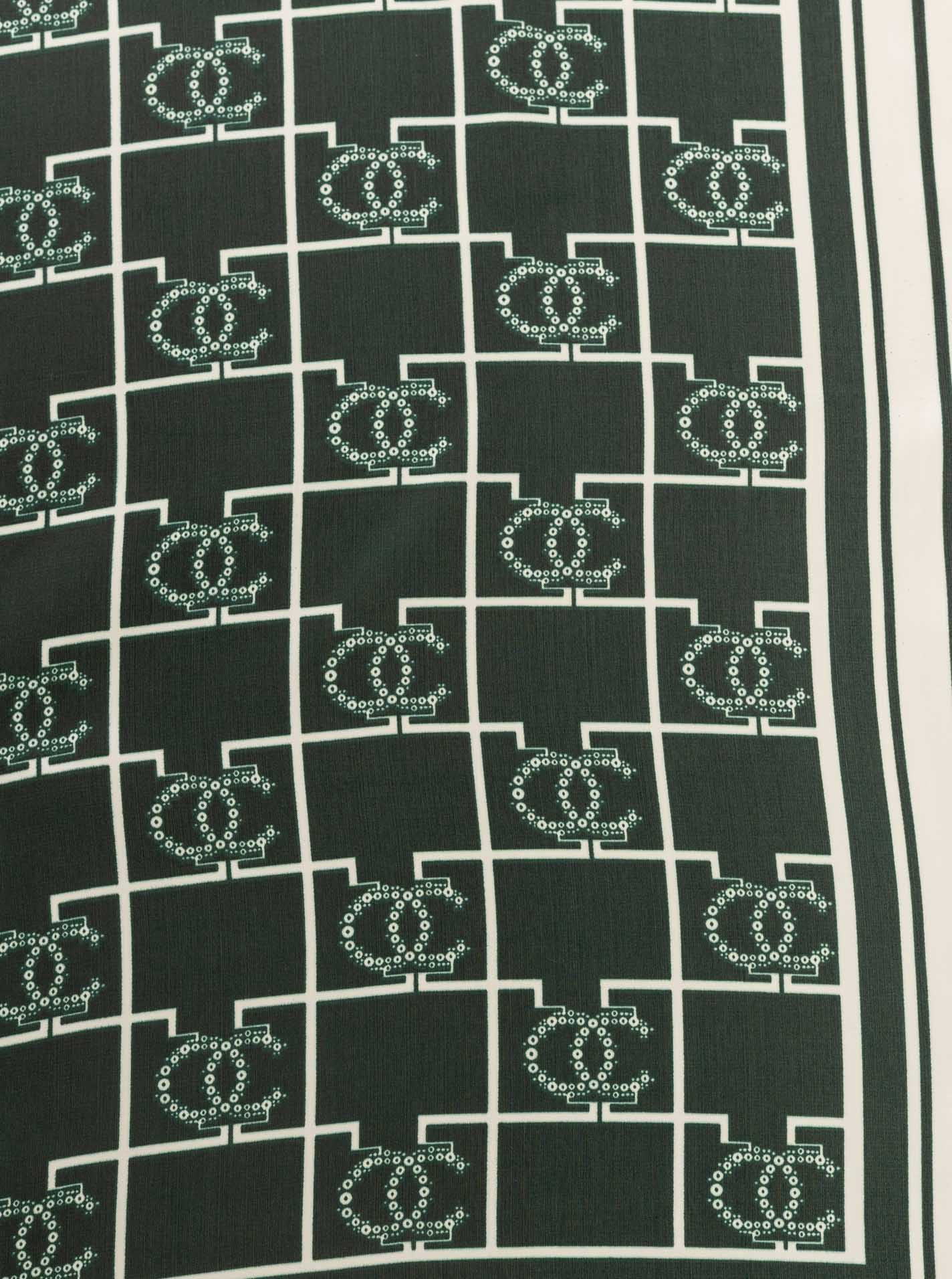 Zwillingsherz Nickituch "Luxury", geometrisches Muster, glänzende Oberfläche