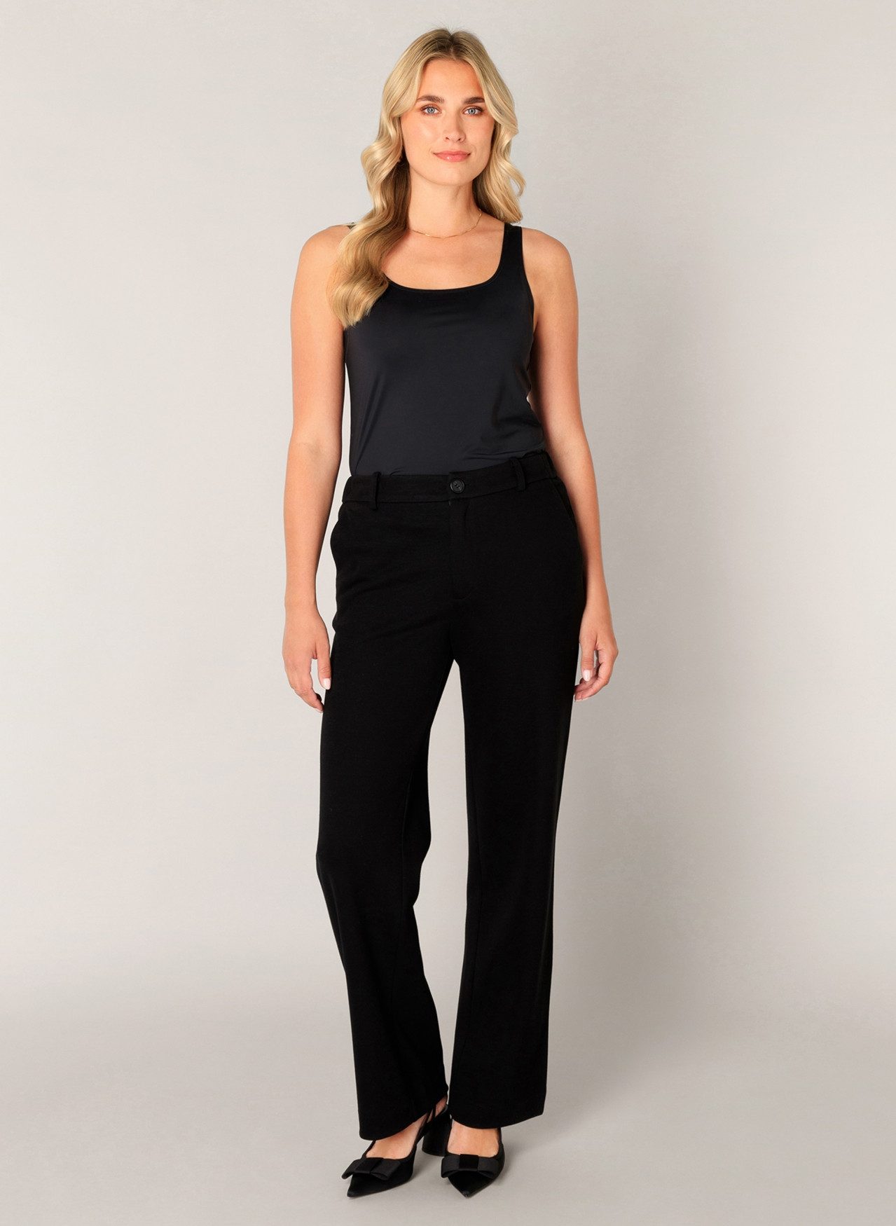 Base Level Stoffhose Yorin mit Stretch