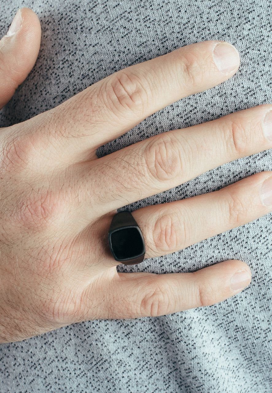 Akitsune Siegelring Opul Ring Mattschwarz EU 59 - UK R - US 9