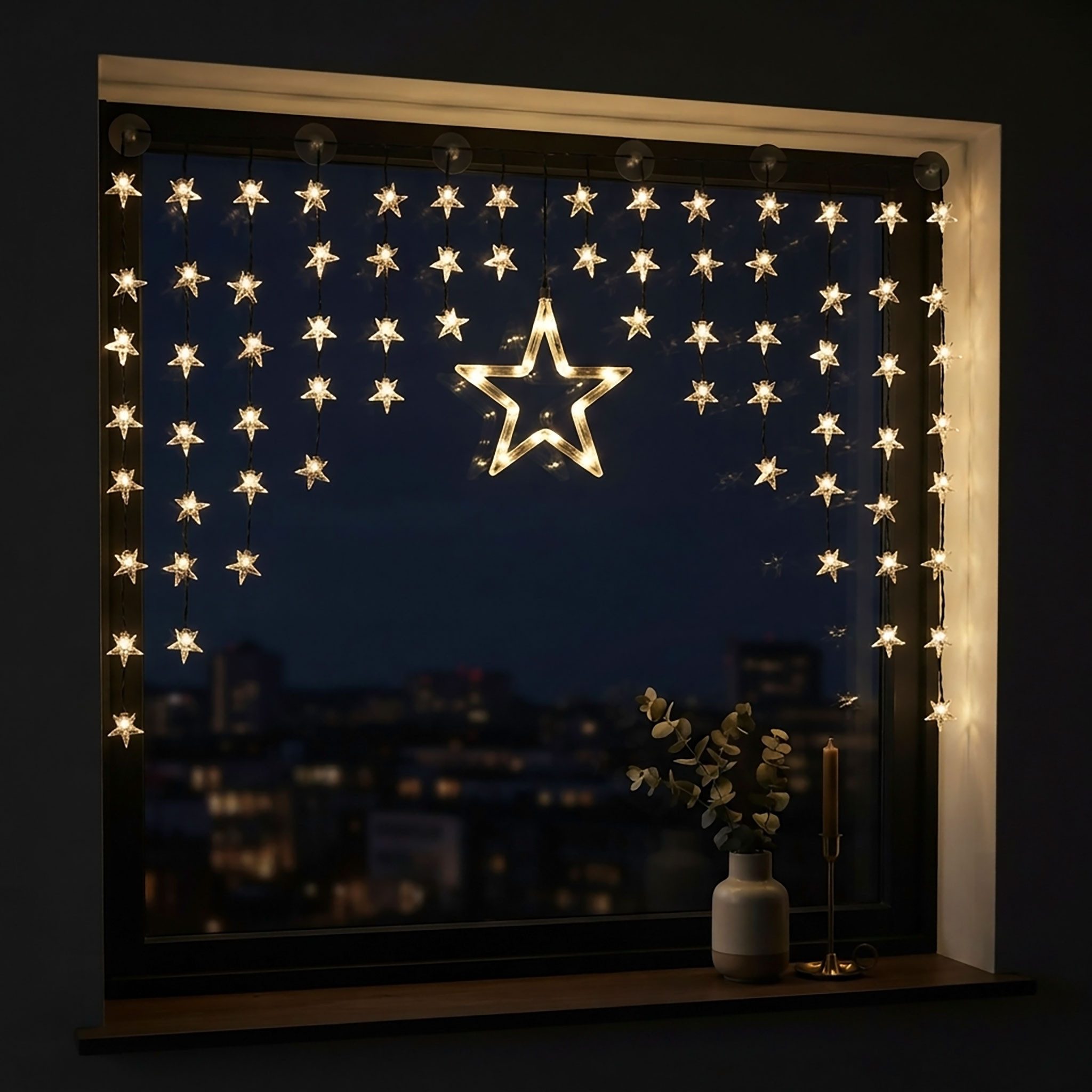 Spetebo Lichtervorhang LED Sternen Lichtervorhang warm weiß - 140 cm, 90-flammig, Deko Lichterkette mit 90 LED für Innen und Außen – Bild 5 von 5