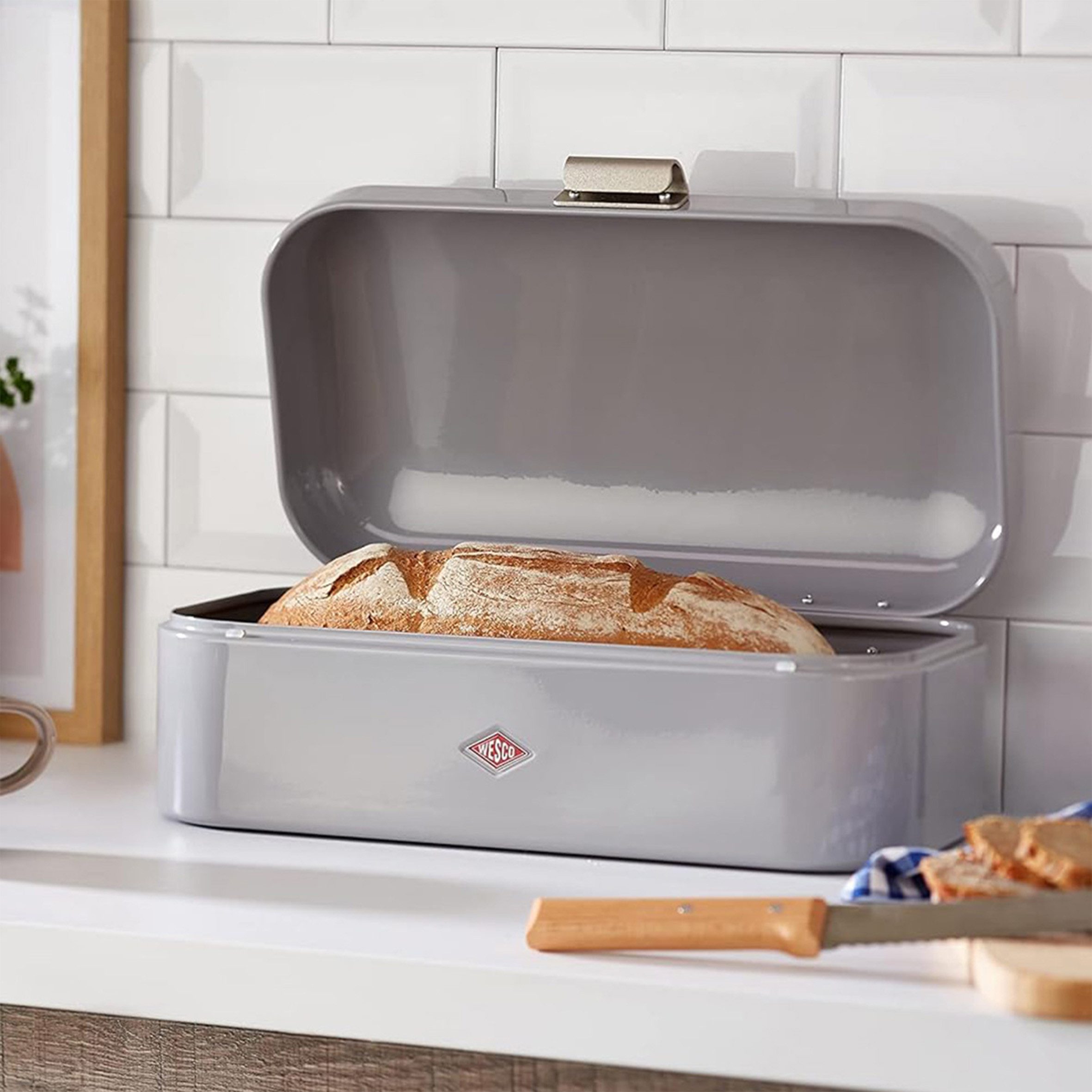 WESCO Brotkasten Grandy - Brotdose, Stahlblech, (1-tlg), Lüftungslöcher auf der Rückseite, Metallschaniere