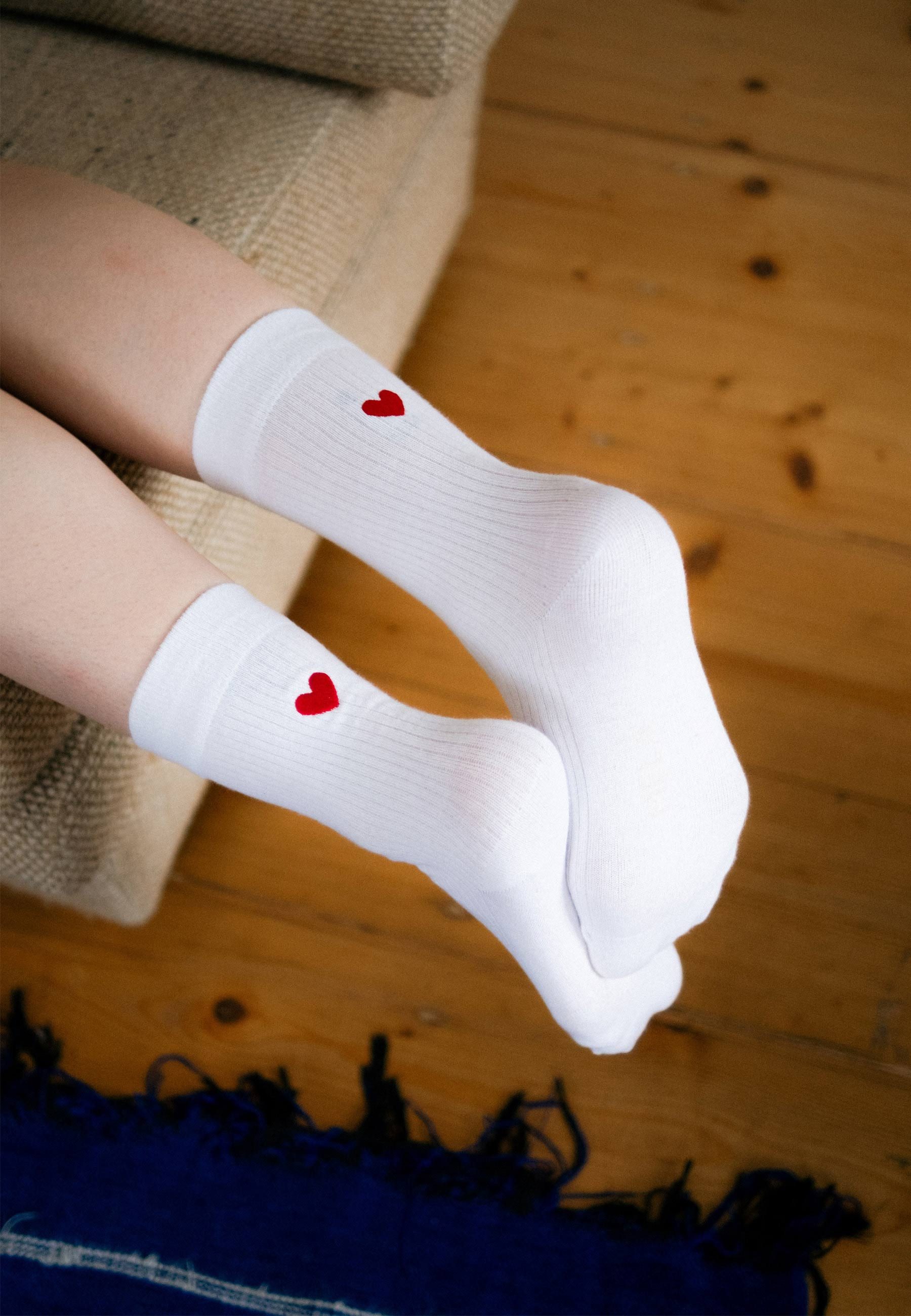 MELA Socken Unisex Gerippte Socken Stickerei 1er Pack Ohne Polyester & Polyamid. Das Elasthan ist komplett abbaubar.