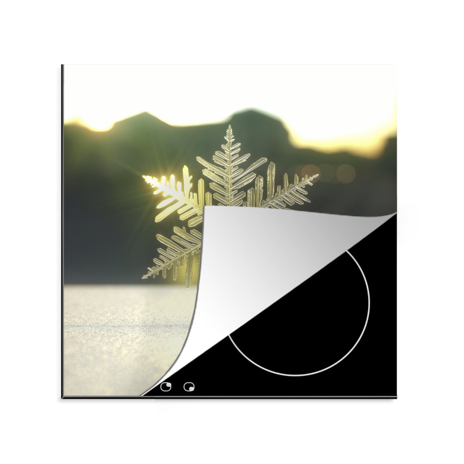 MuchoWow Herdblende-/Abdeckplatte Nahaufnahme gefrorene Schneeflocke in der Sonne, Vinyl, (1 tlg), 78x78 cm, Ceranfeldabdeckung, Arbeitsplatte für küche