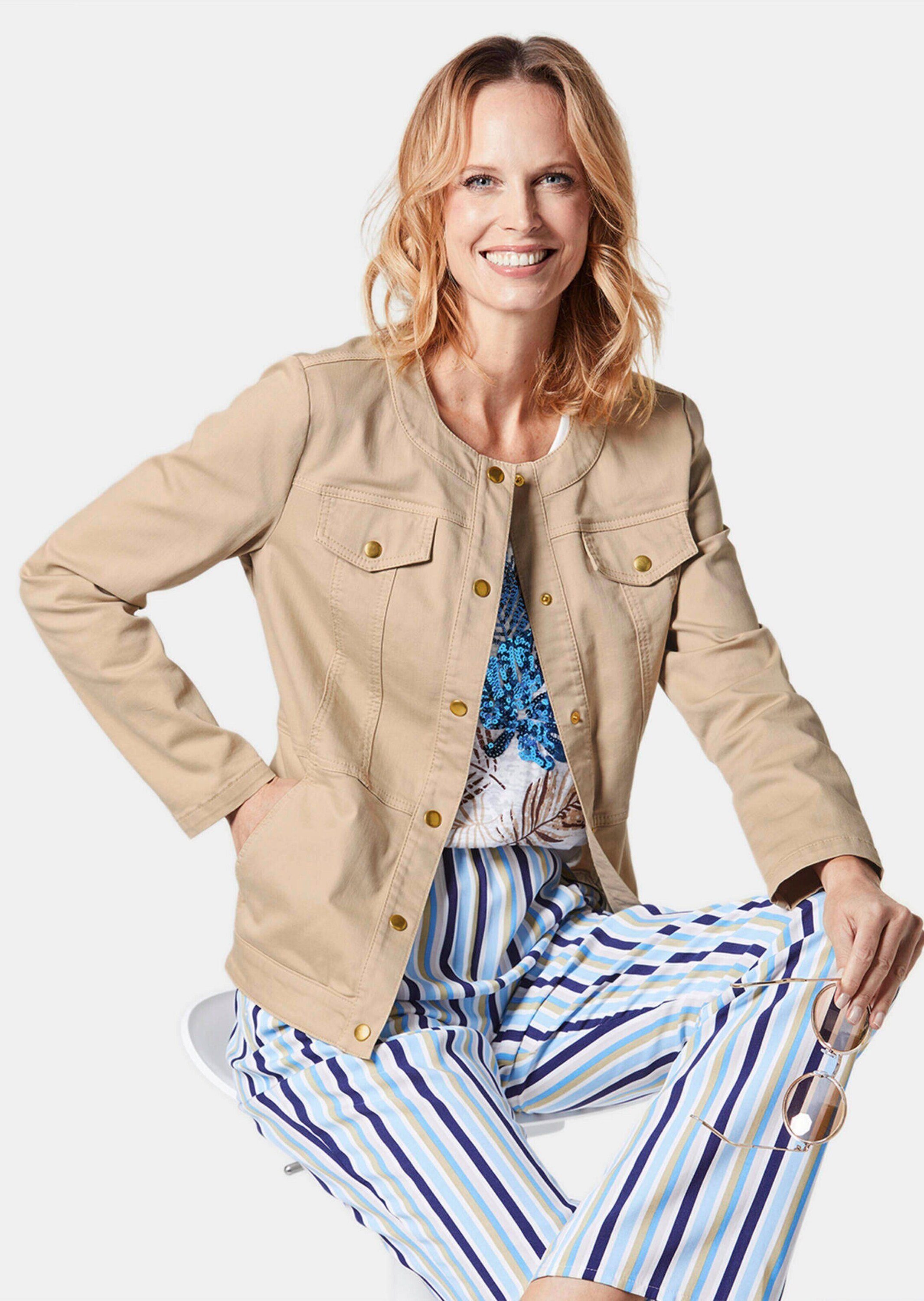 GOLDNER Outdoorjacke Jacke mit Rundhalsausschnitt, Zierpatten Unifarbenes Design mit elegantem Rundhalsausschnitt – Bild 4 von 5