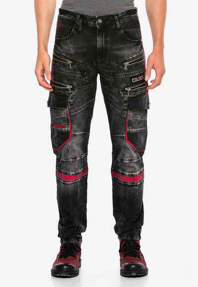 Cipo & Baxx Straight-Jeans mit auffälligen Elementen