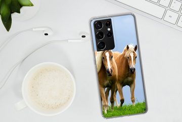 MuchoWow Handyhülle Pferde - Gras - Luft, Phone Case, Handyhülle Samsung Galaxy S21 Ultra, Silikon, Schutzhülle