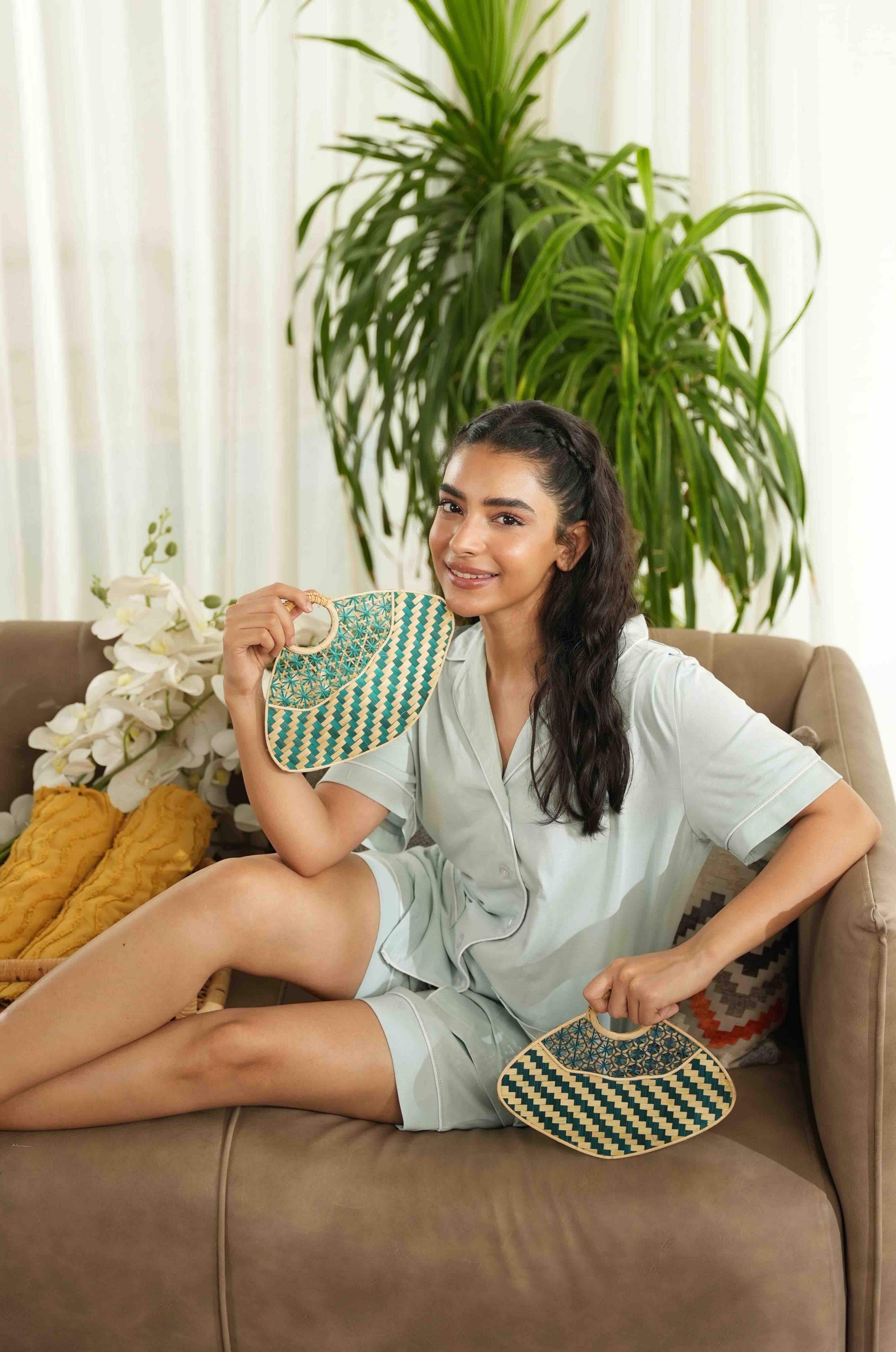 SNOOZE OFF Shorty Damen Pyjama 2-teilig aus 100 % Baumwolle in Mintgrün mit Paspeln (2 tlg., 1 Stk) Kurzarm Hemd mit Knopfleiste & Shorts