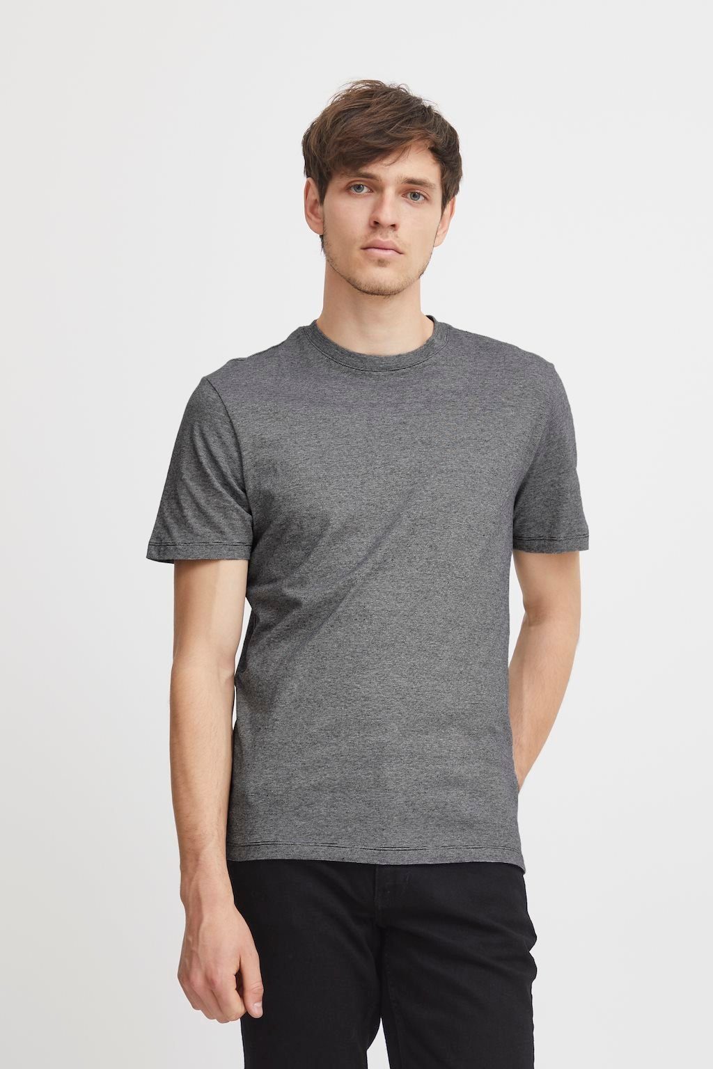 Basic T-Shirt in 5743 CFThor Meliert T-Shirt Casual Friday Grau Rundhals