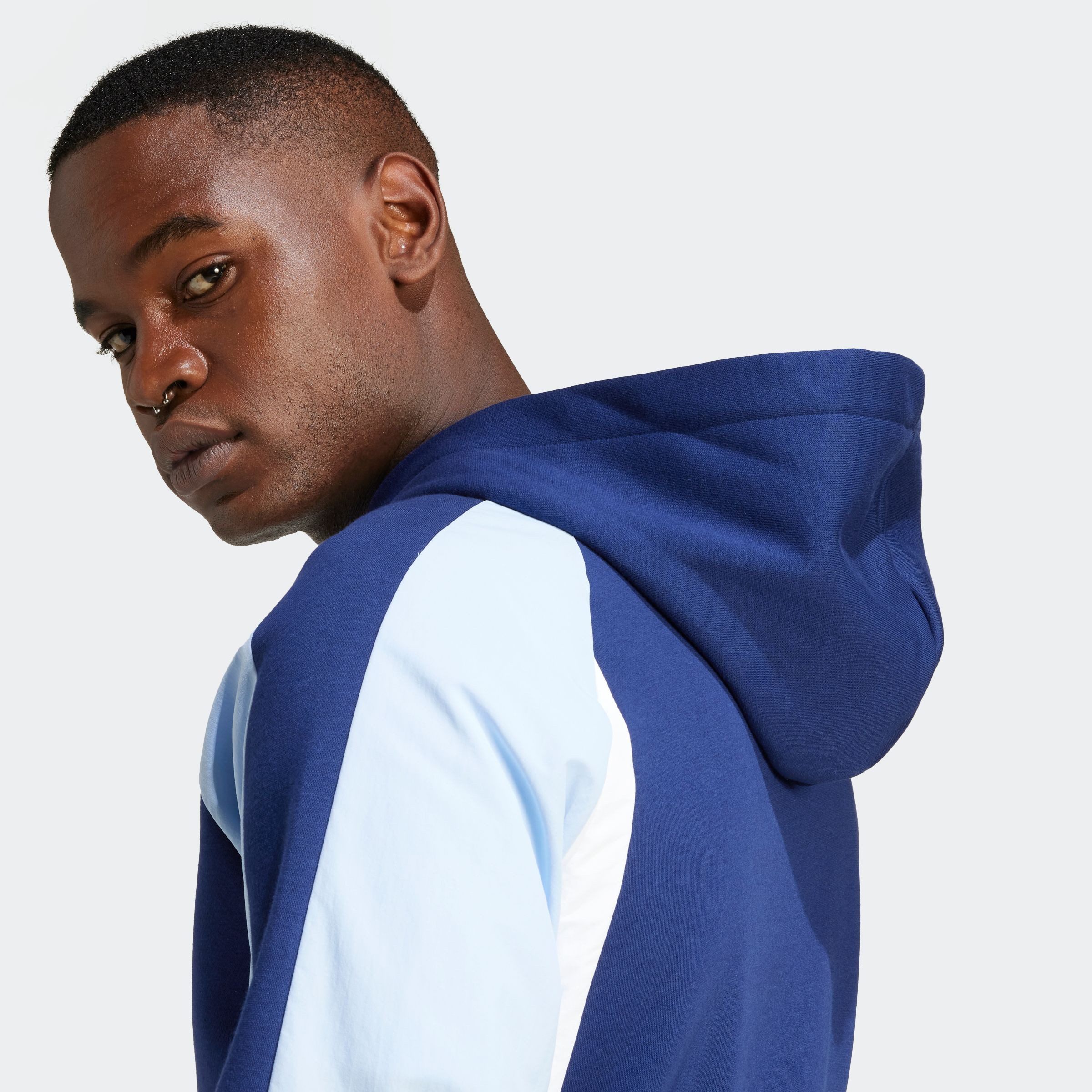 adidas Sportswear Kapuzensweatshirt SEASONAL ESSENTIALS COLORBLOCK