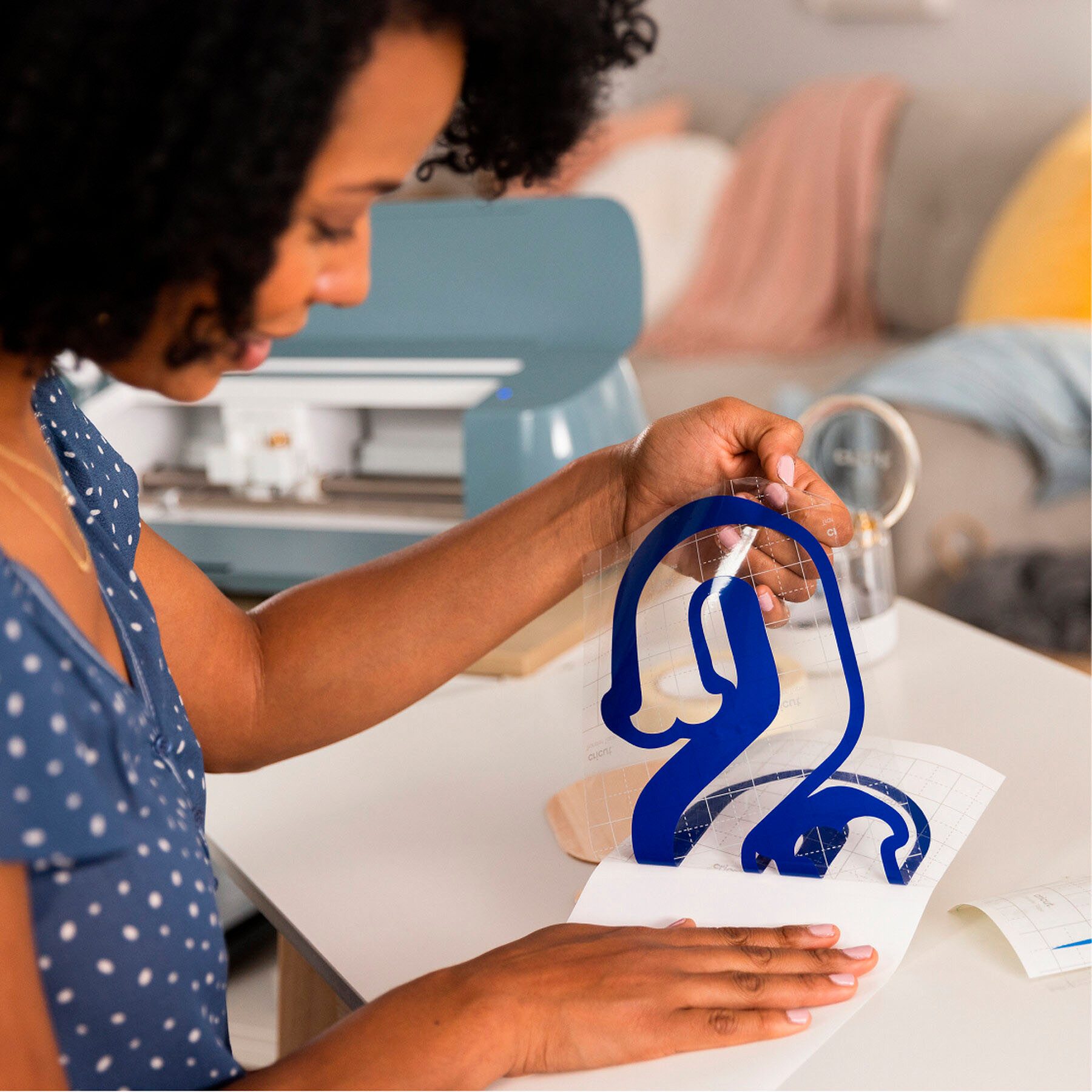 Cricut Schneideplotter Maker™ 4 + Essentials-Bundle