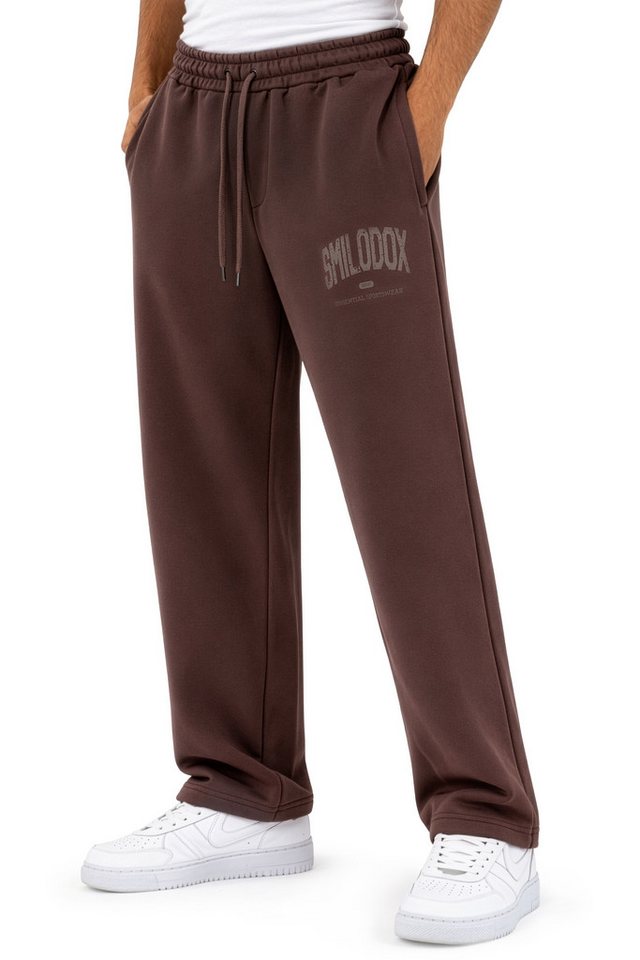 Smilodox Jogginghose Oswin, Trainingshose Herren, Baggy Fit mit elastischem Bund, Gym weites Bein, weiches Sweat, sportlicher Look, Logo-Detail