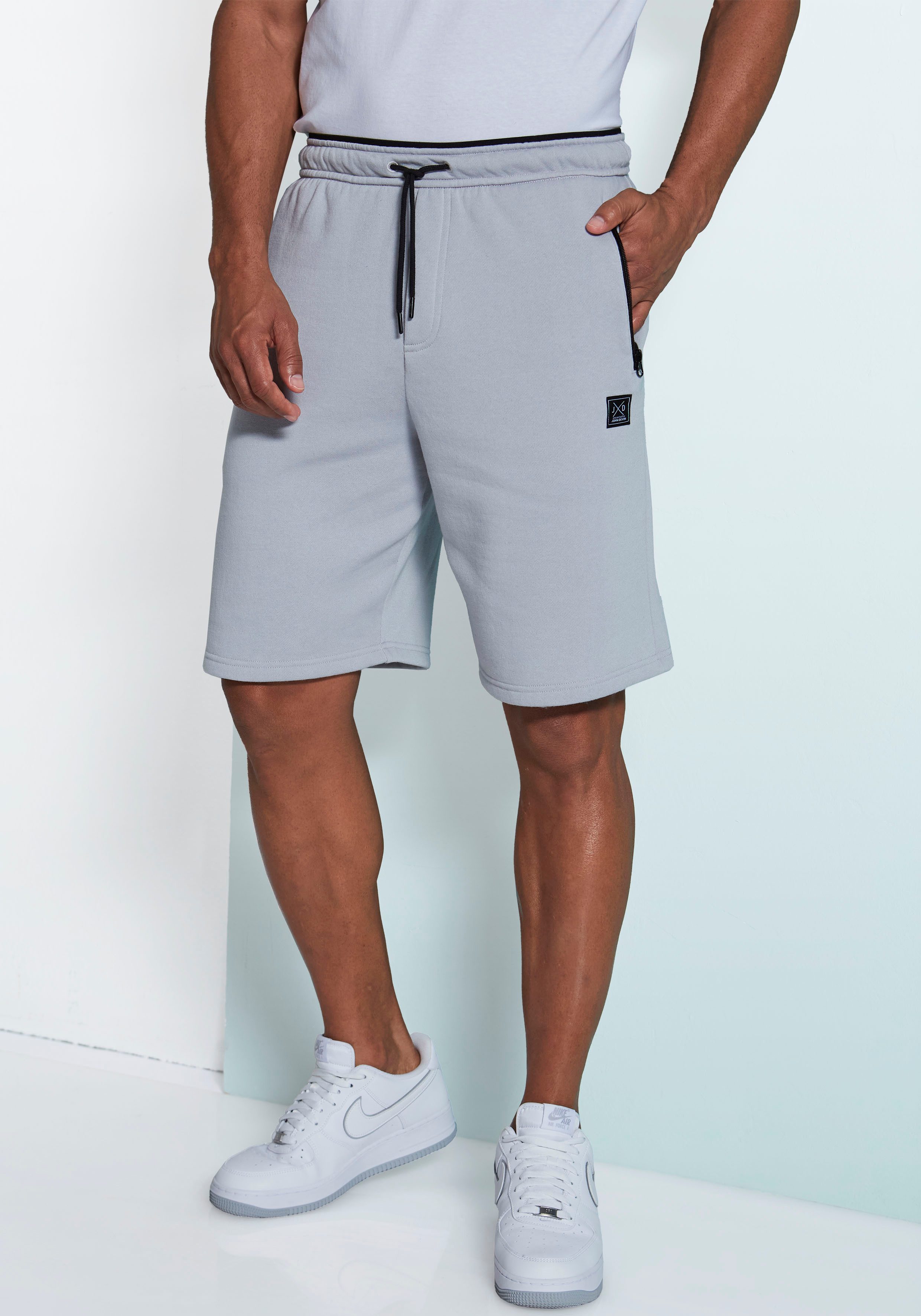 Sweatshorts