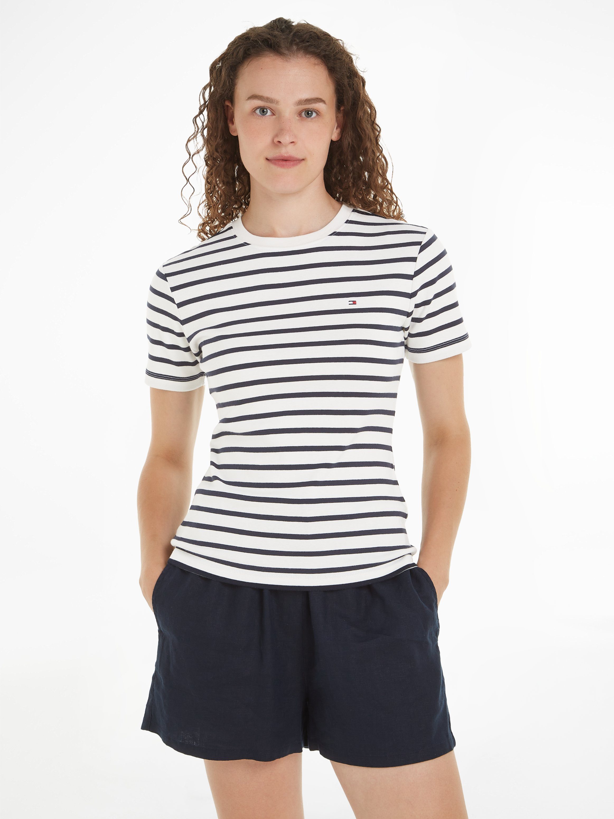 Tommy Hilfiger T-Shirt NEW SLIM CODY C-NK SS mit Logostickerei