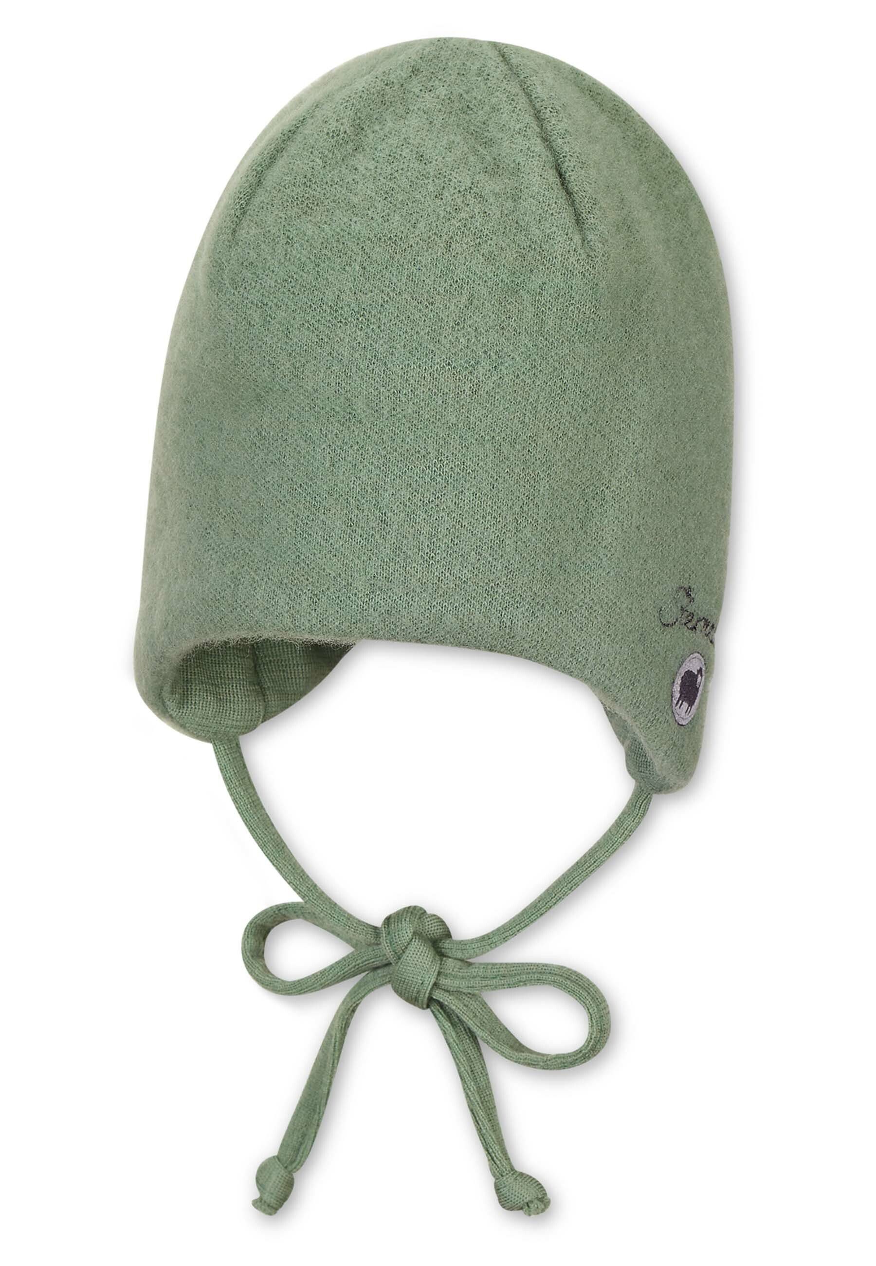 Kinder grün Mütze (1-St., Baby Schlupfmütze Wintermütze aus Bindeband mit Beanie Ohrenklappen) angeschnittenen für Sterntaler® weicher Mütze unifarben und Merinowolle