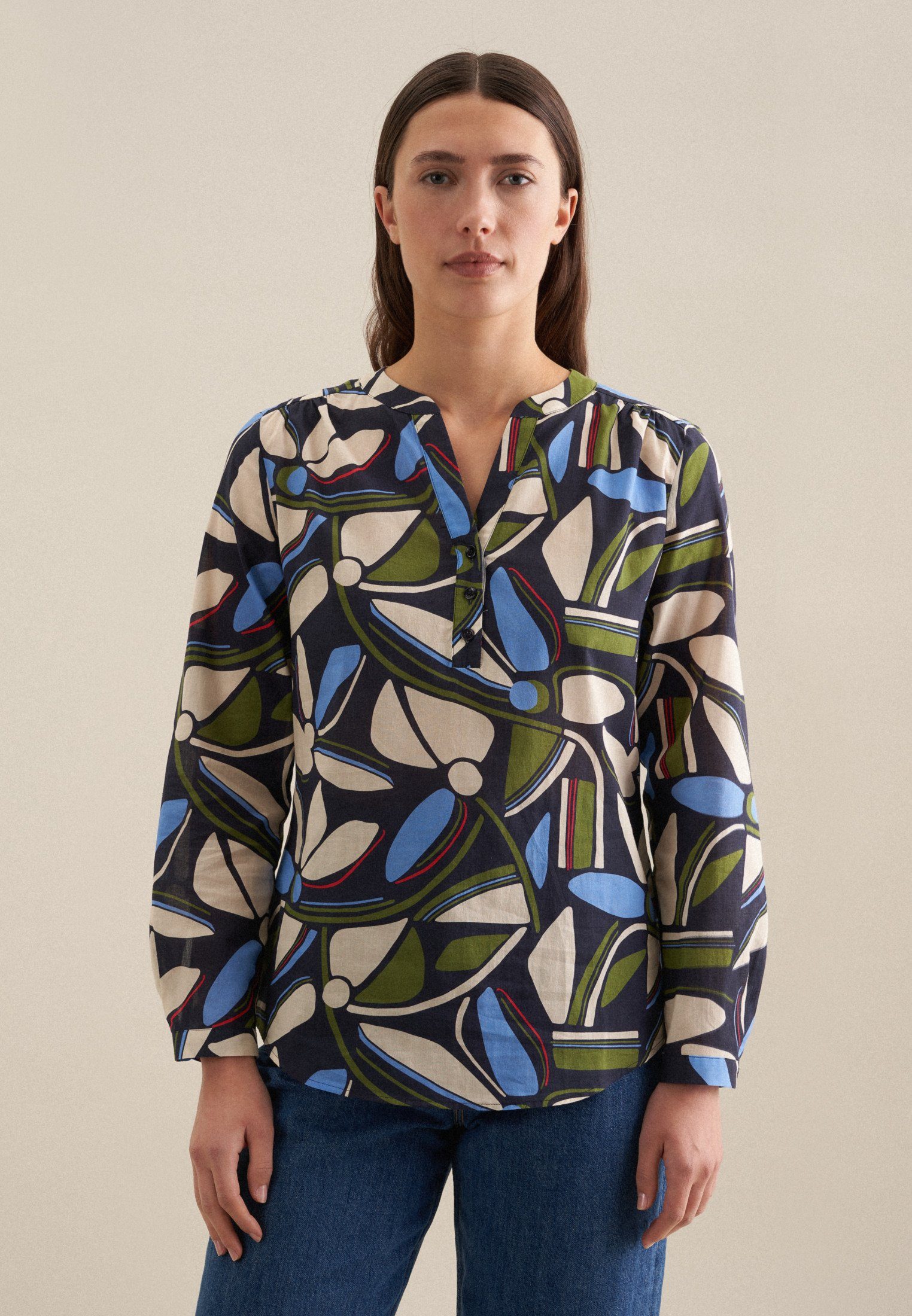 Klassische Bluse Schwarze Rose