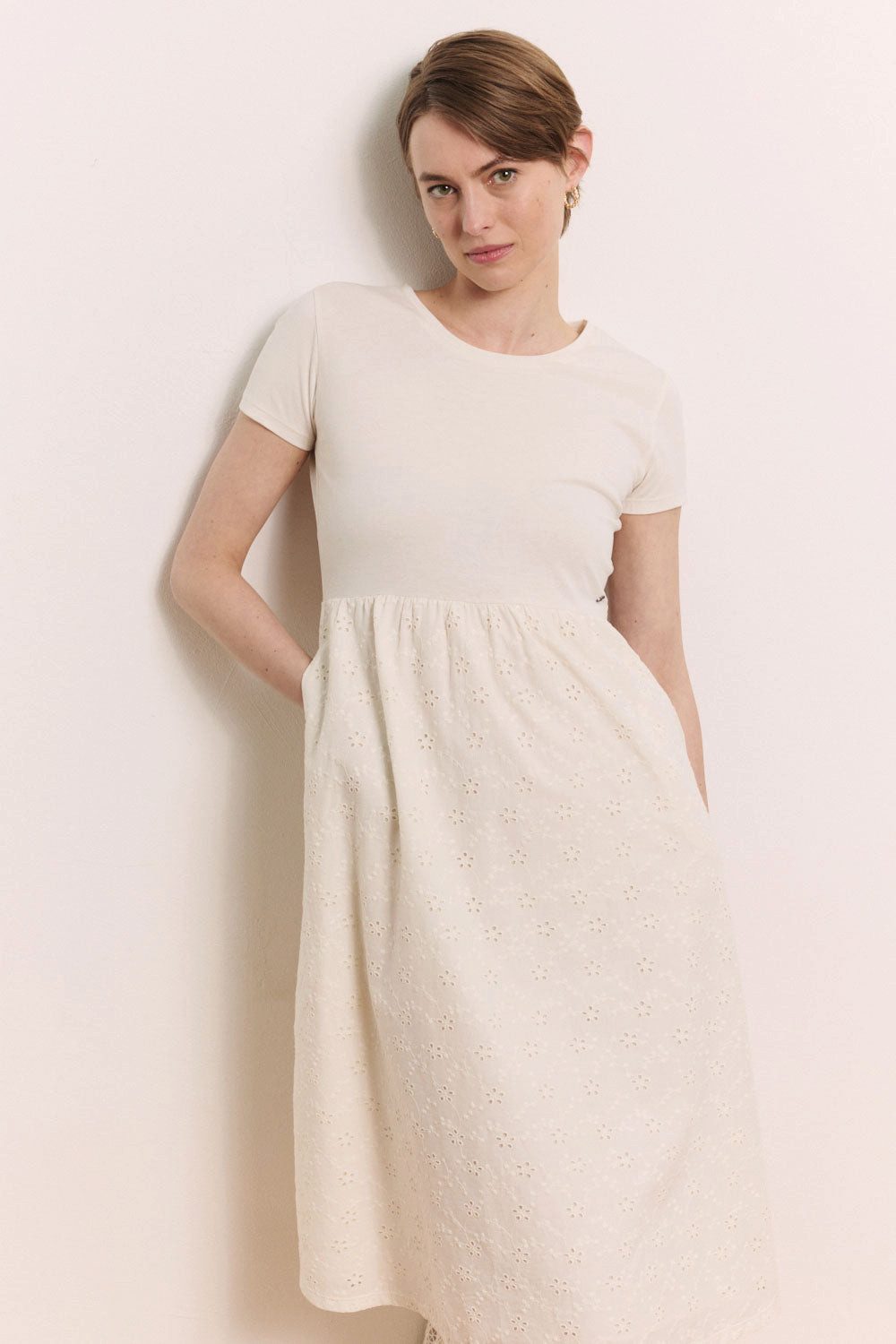 Tranquillo Sommerkleid Sommerkleid Juliaa Lace-Optik Sommerliches Midikleid mit gefüttertem Rock und Seitentaschen
