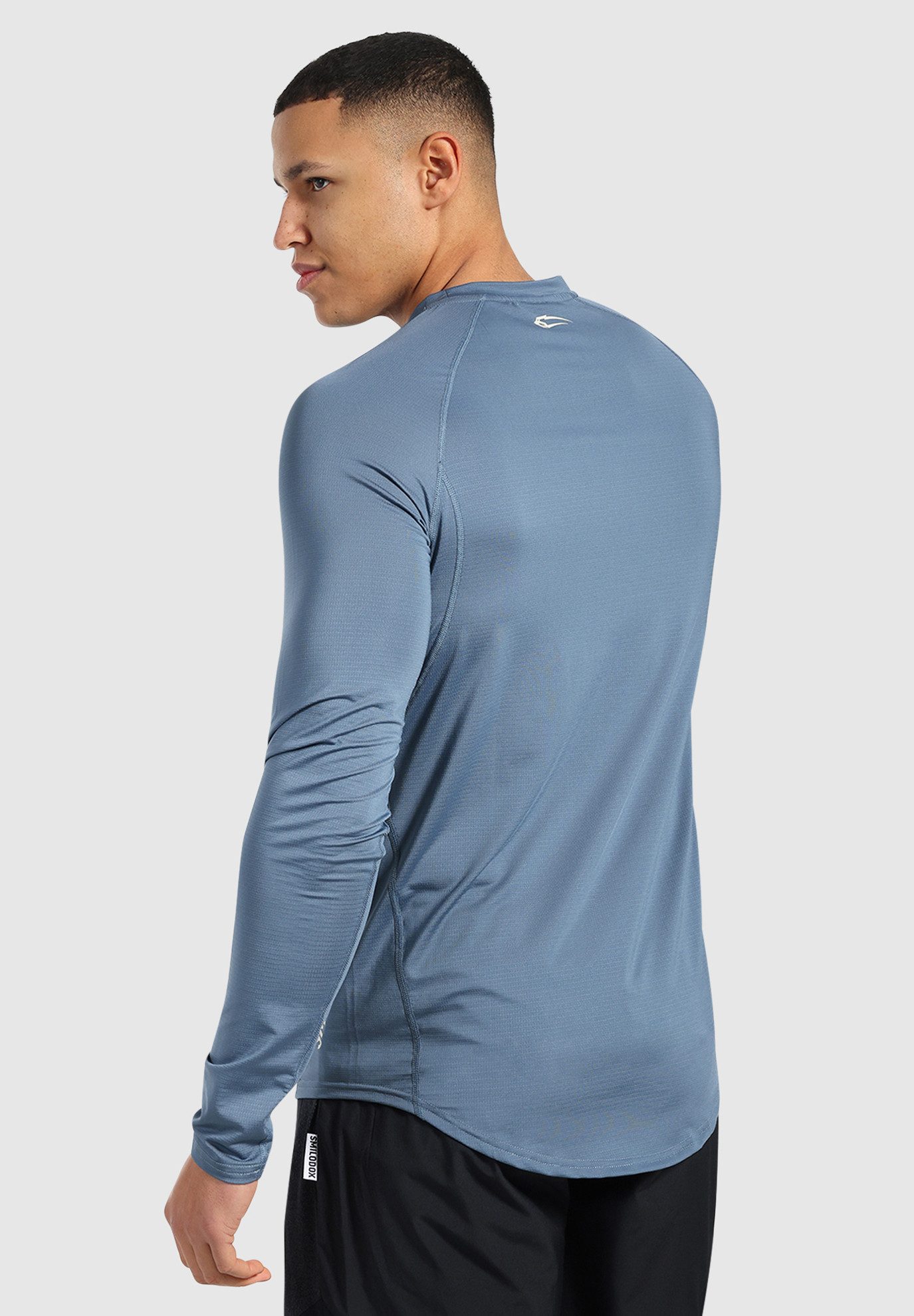 Smilodox Longsleeve Powerfit, Slim Fit Atmungsaktives Langarmshirt Schnelltrocknendes strapazierfähiges Funktionsshirt, Sport Laufen Gym