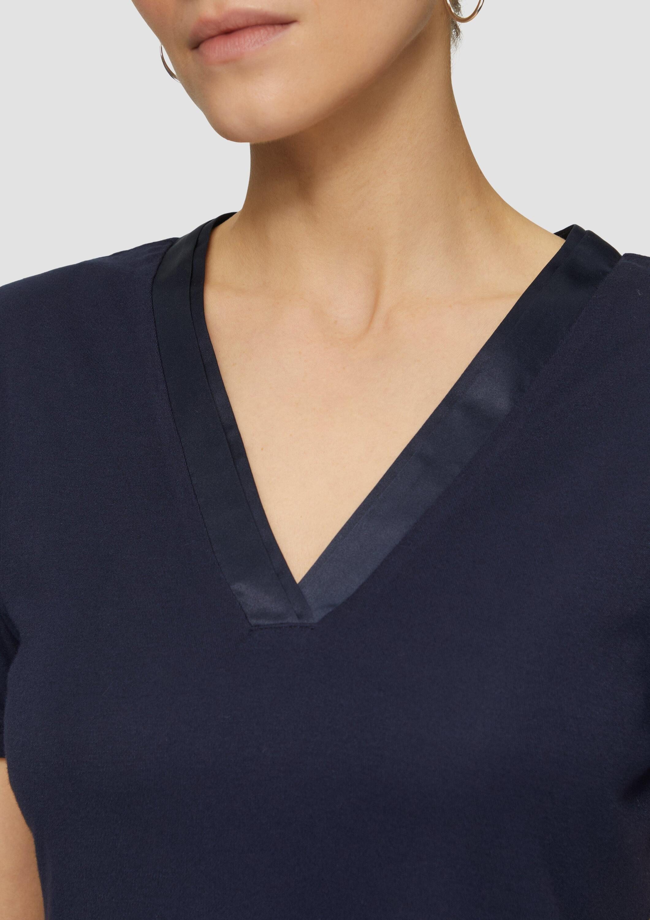 s.Oliver Kurzarmshirt T-Shirt T-Shirt mit Satinausschnitt