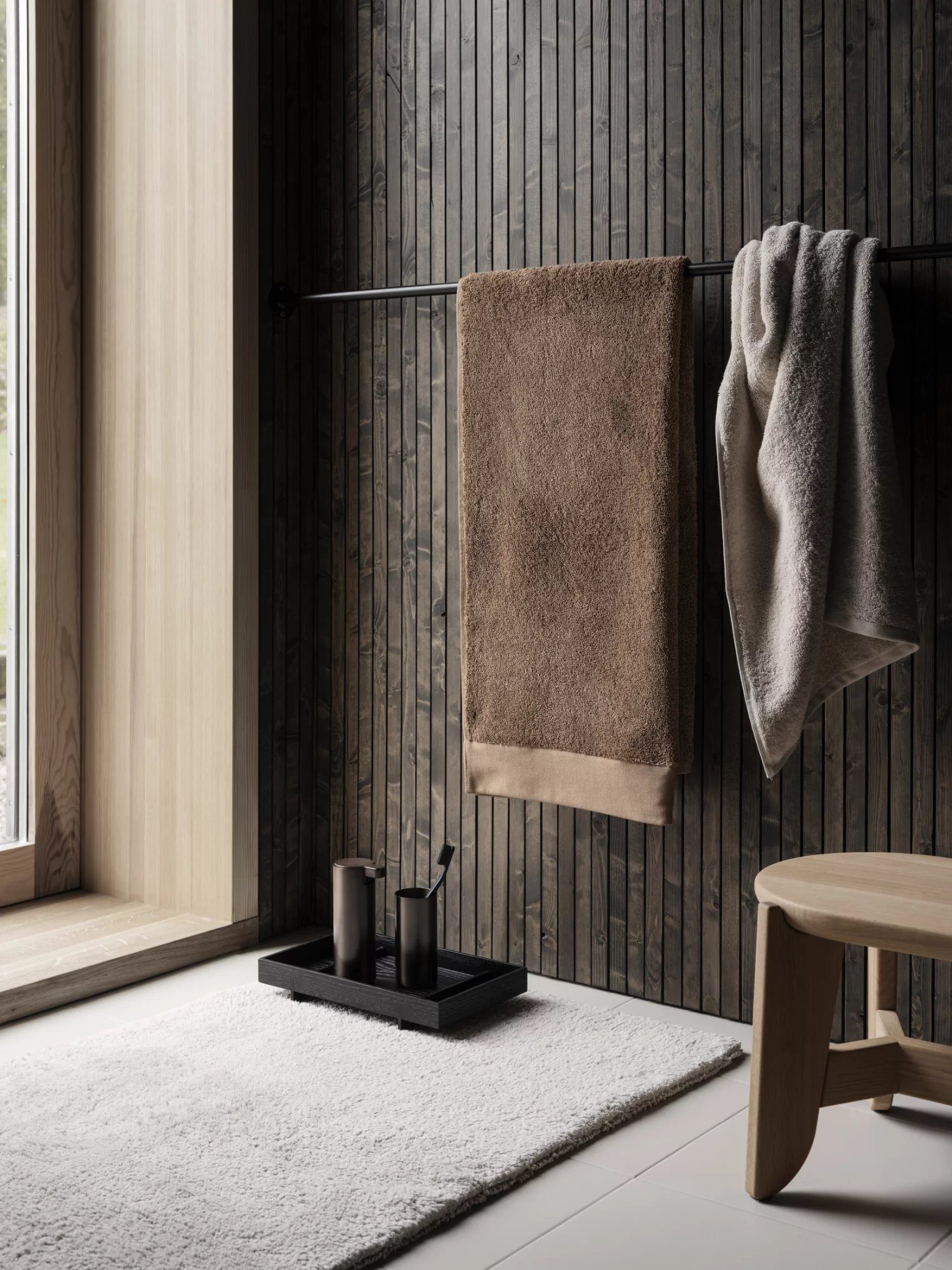 blomus Tablett -ABENTO- Elegantes Tablett aus Hartholz: Vielseitiges Design, Hartholz, Robust, Modern, Multifunktional, Elegant, Dekorativ, Praktisch