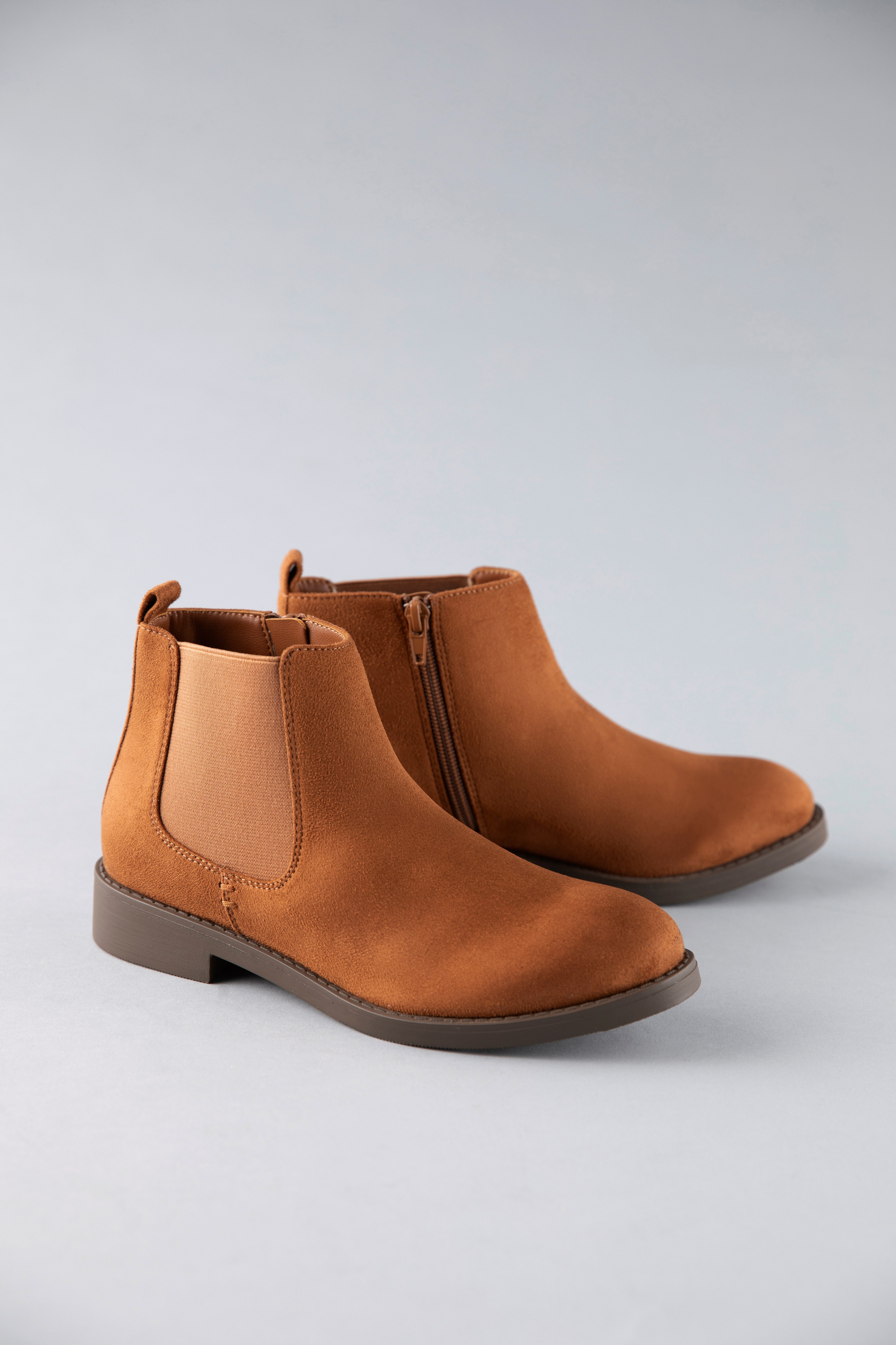 Aniston SHOES Chelseaboots Stiefelette, Blockabsatz, mit breitem Stretch