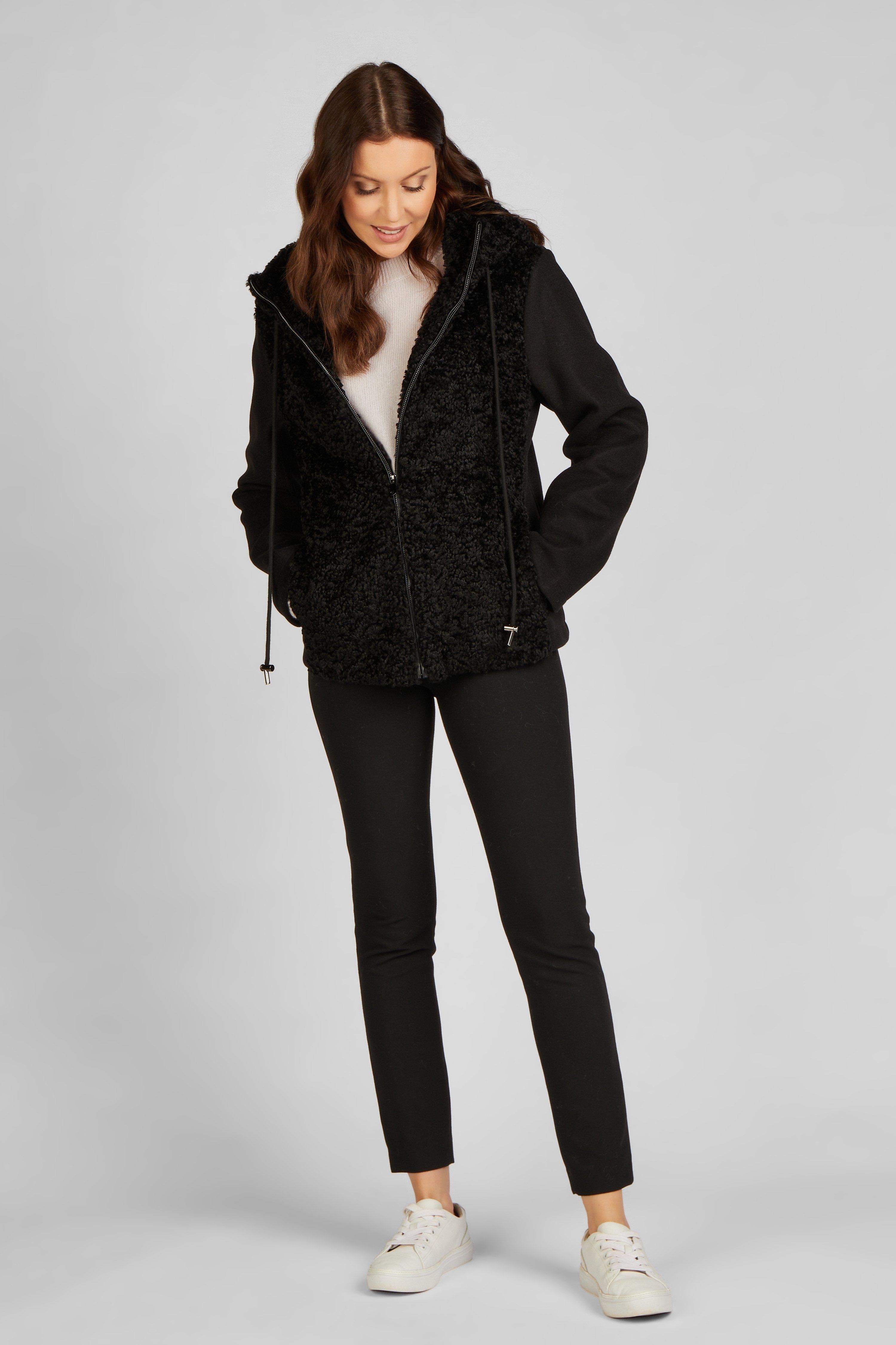 FUNK since 1776 Fellimitatjacke Kurzjacke im Curlylamm-Look mit Kapuze günstig online kaufen