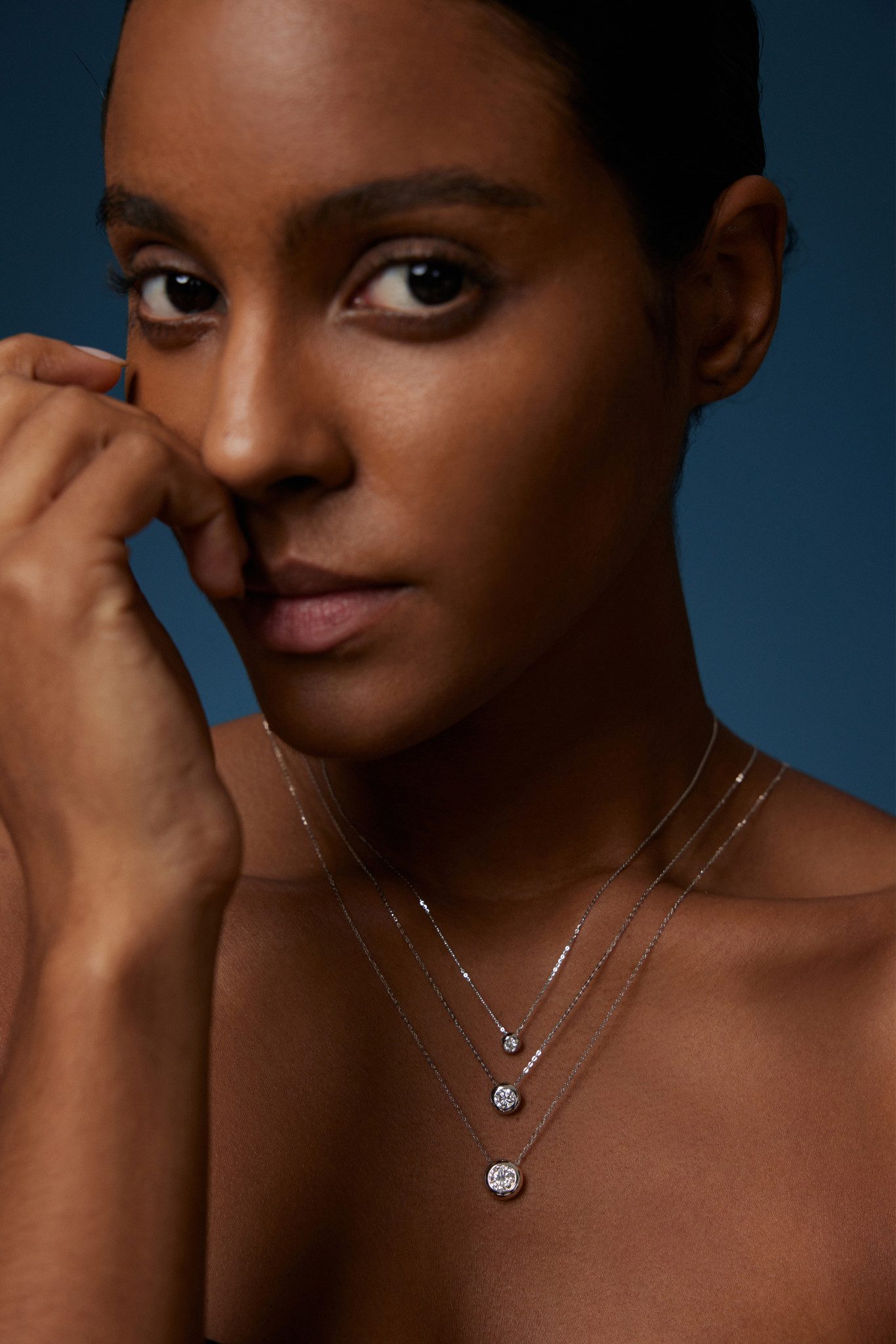 Sternvoll Goldkette IGI-zertifiziertes Diamant-Collier in 18K Weißgold, Lün günstig online kaufen