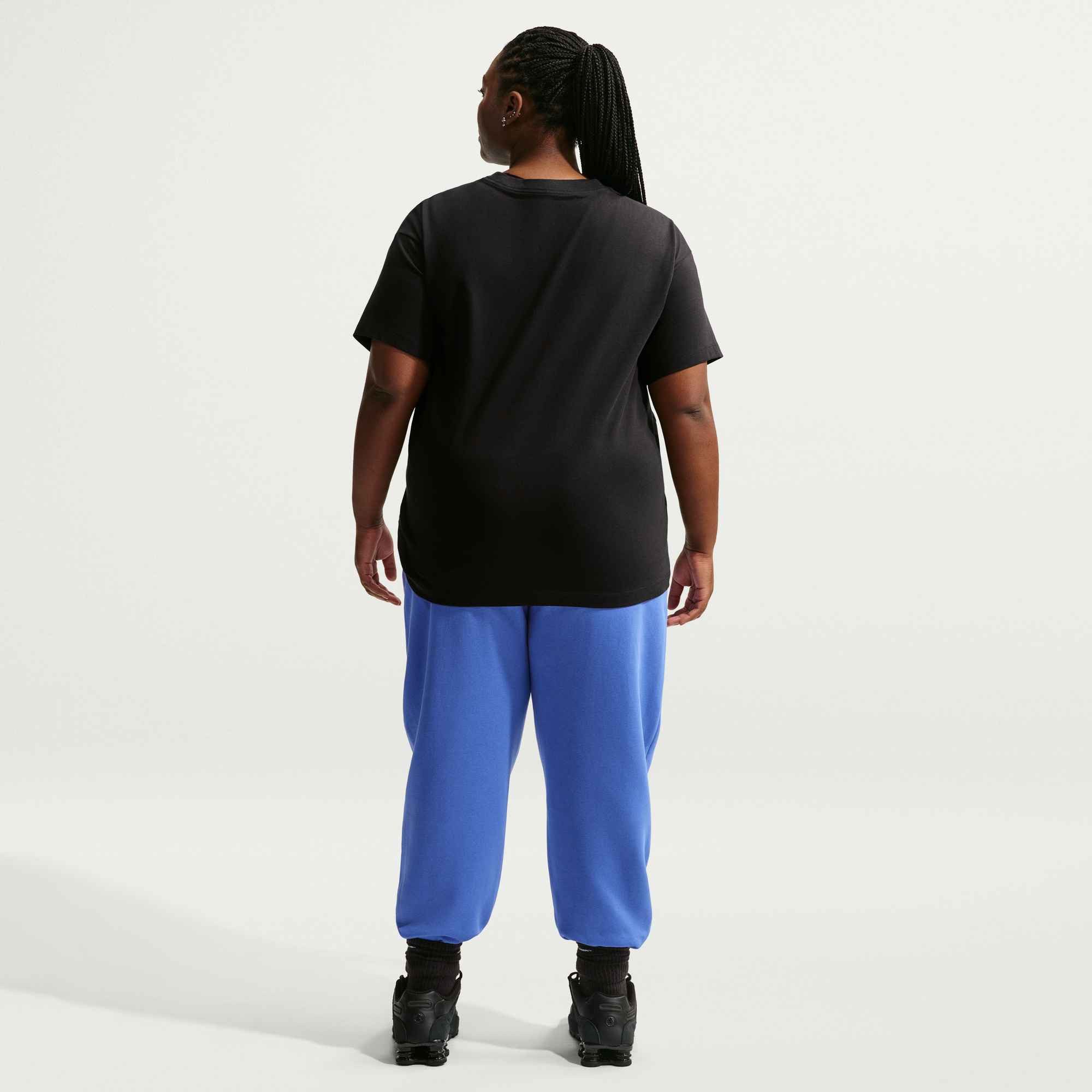 Nike Sportswear T-Shirt W NSW CLASSIC SS TEE für sportliche Aktivitäten, in großen Größen erhältlich