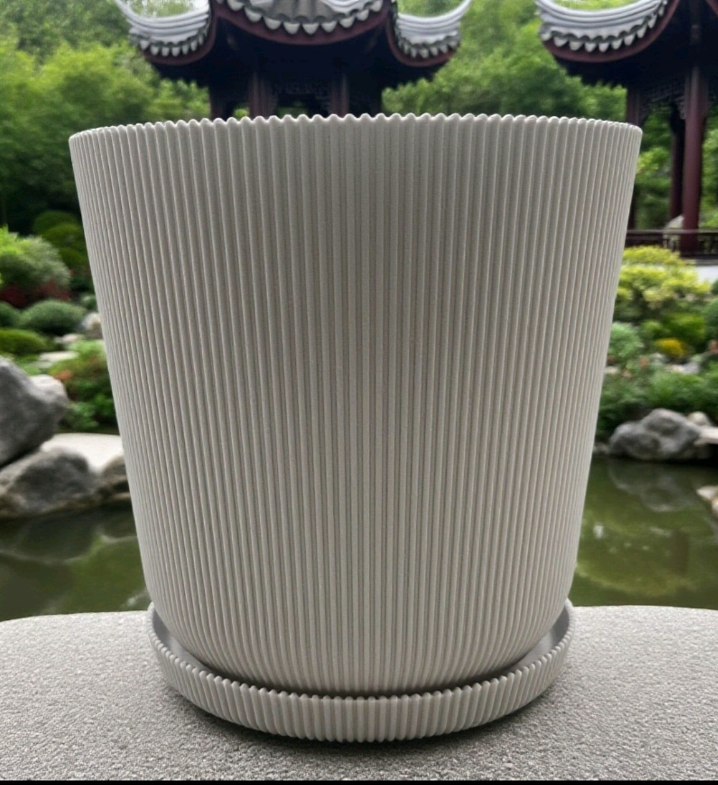 relaxdays Blumentopf mit Untersetzer 2er Set, Hellgrau