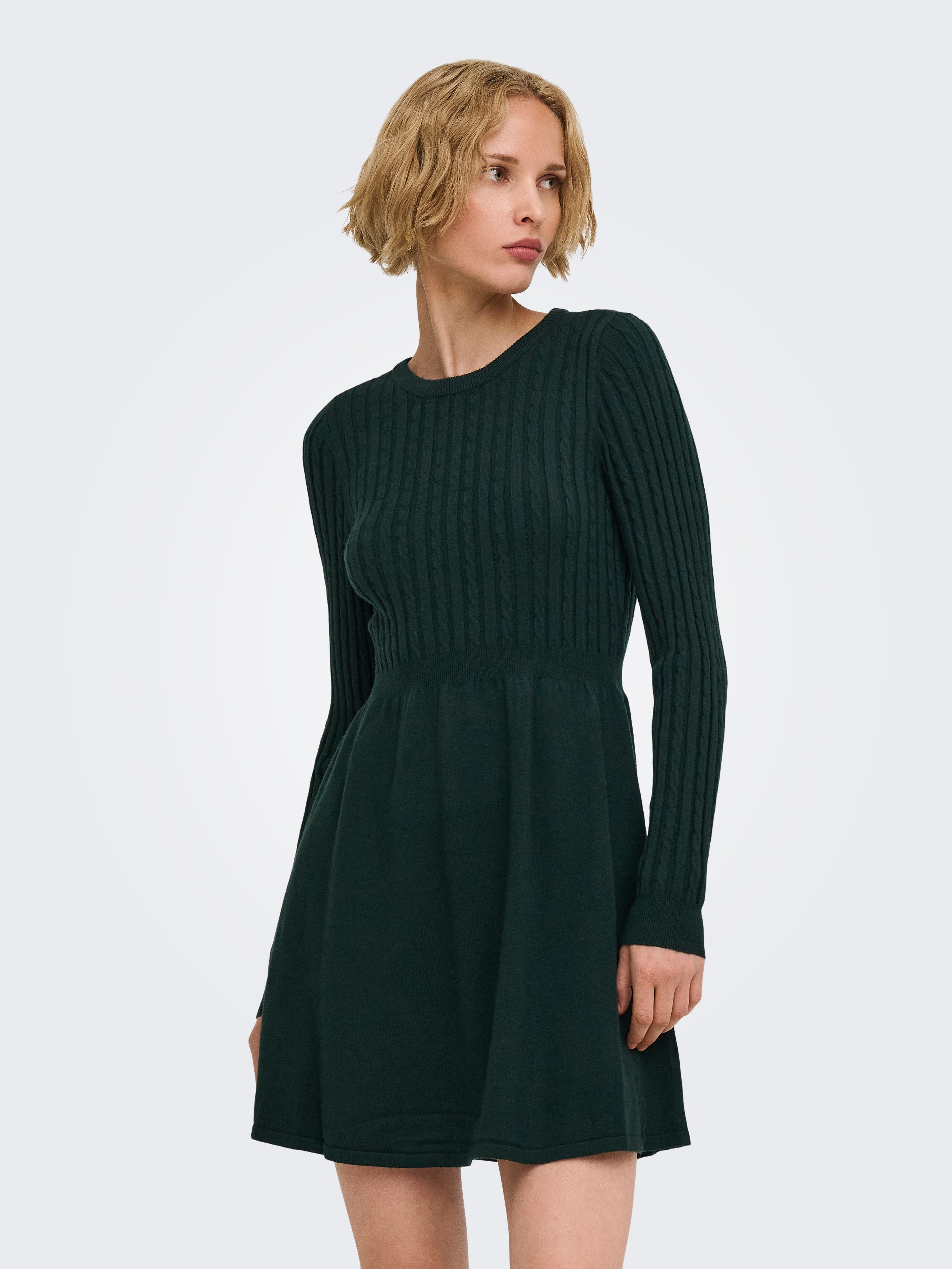 ONLY Strickkleid ONLFIA LS CABLE DRESS KNT Viskosemischung, regular fit