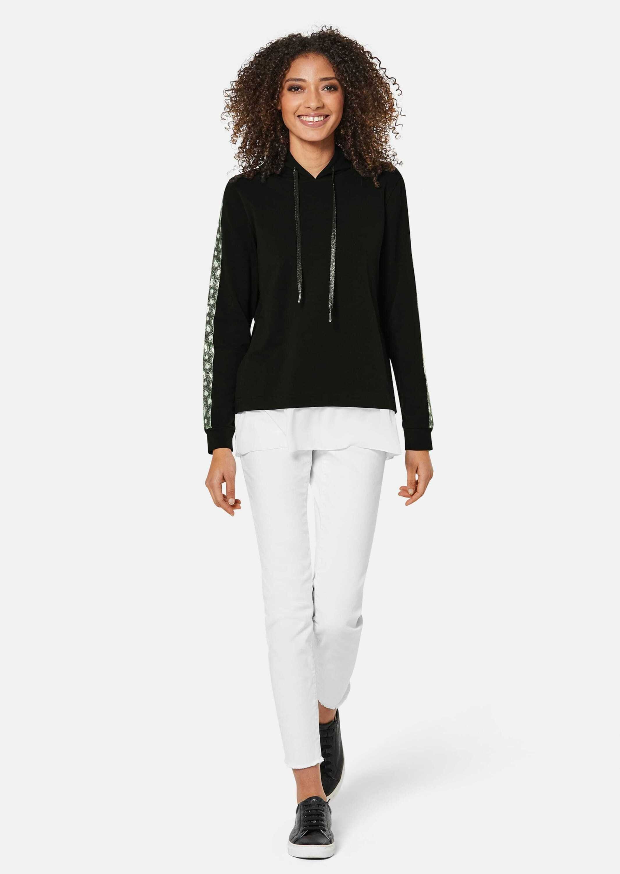 MADELEINE Langarmshirt Kapuzensweatshirt mit Dekoband an den Ärmeln günstig online kaufen