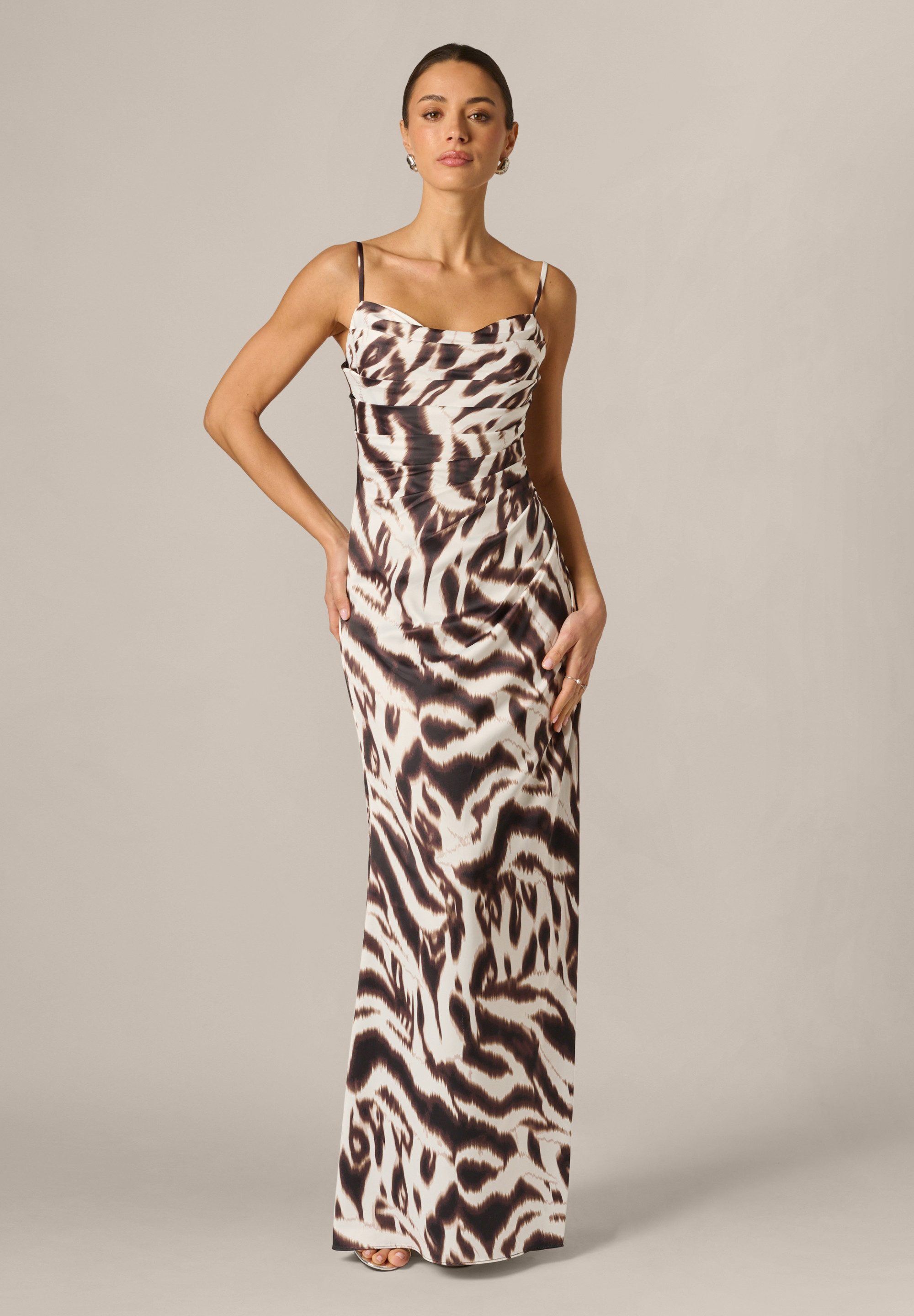 Adrianna Papell Abendkleid Printed Satin Long Dress Kleid mit abstrakter Tierprint-Säulenform