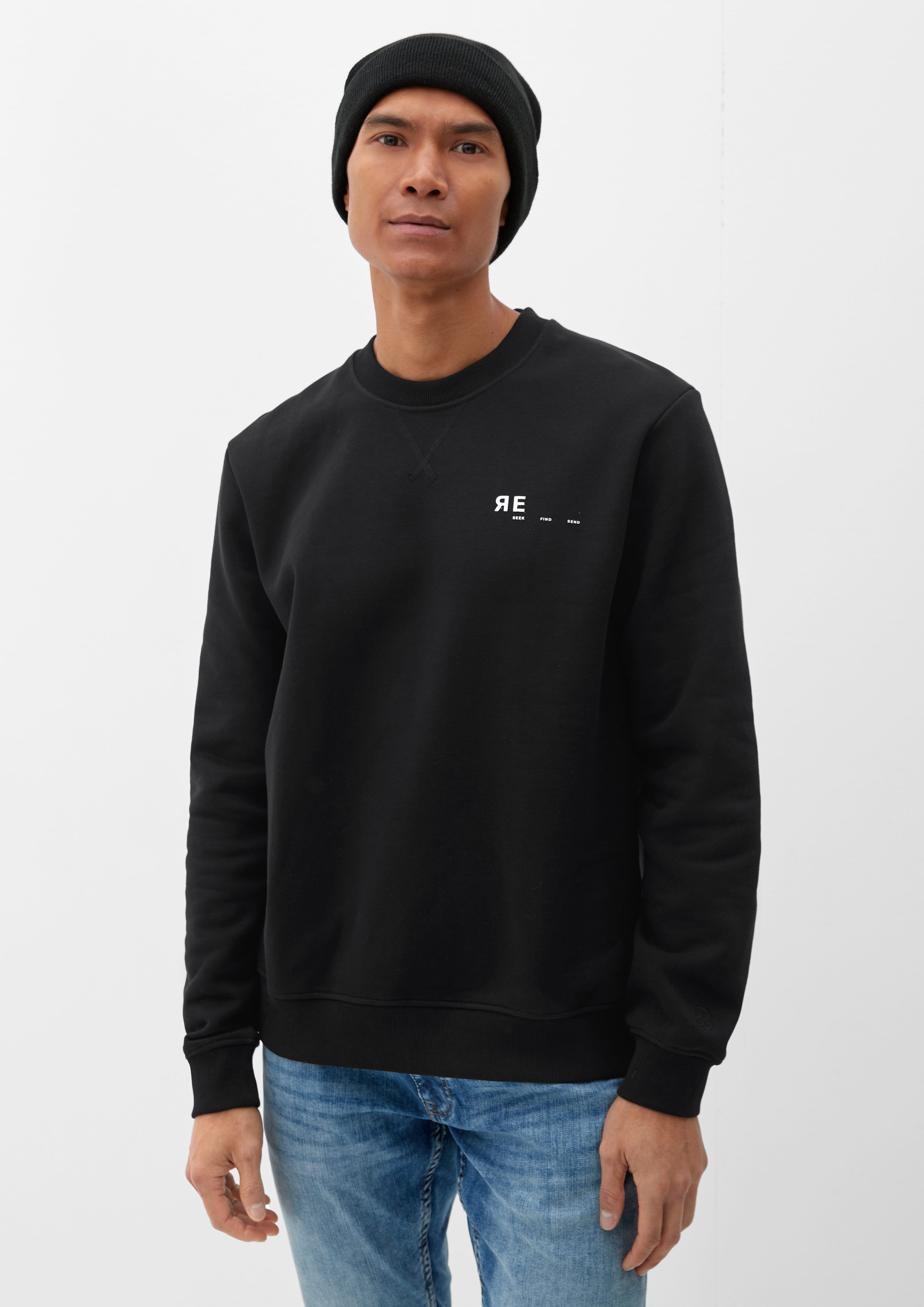 s.Oliver Sweatshirt Sweatshirt mit Schrift- und Backprint Artwork, Rippblende, Rippbündchen schwarz