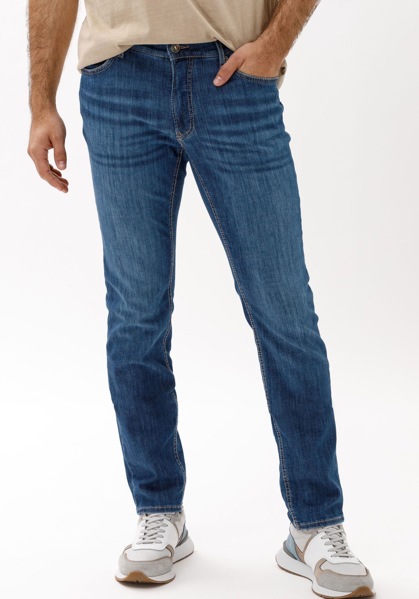 Brax 5-Pocket-Jeans CHUCK LIGHT, blue mid softer used Hi-Flex Style Sommerdenim