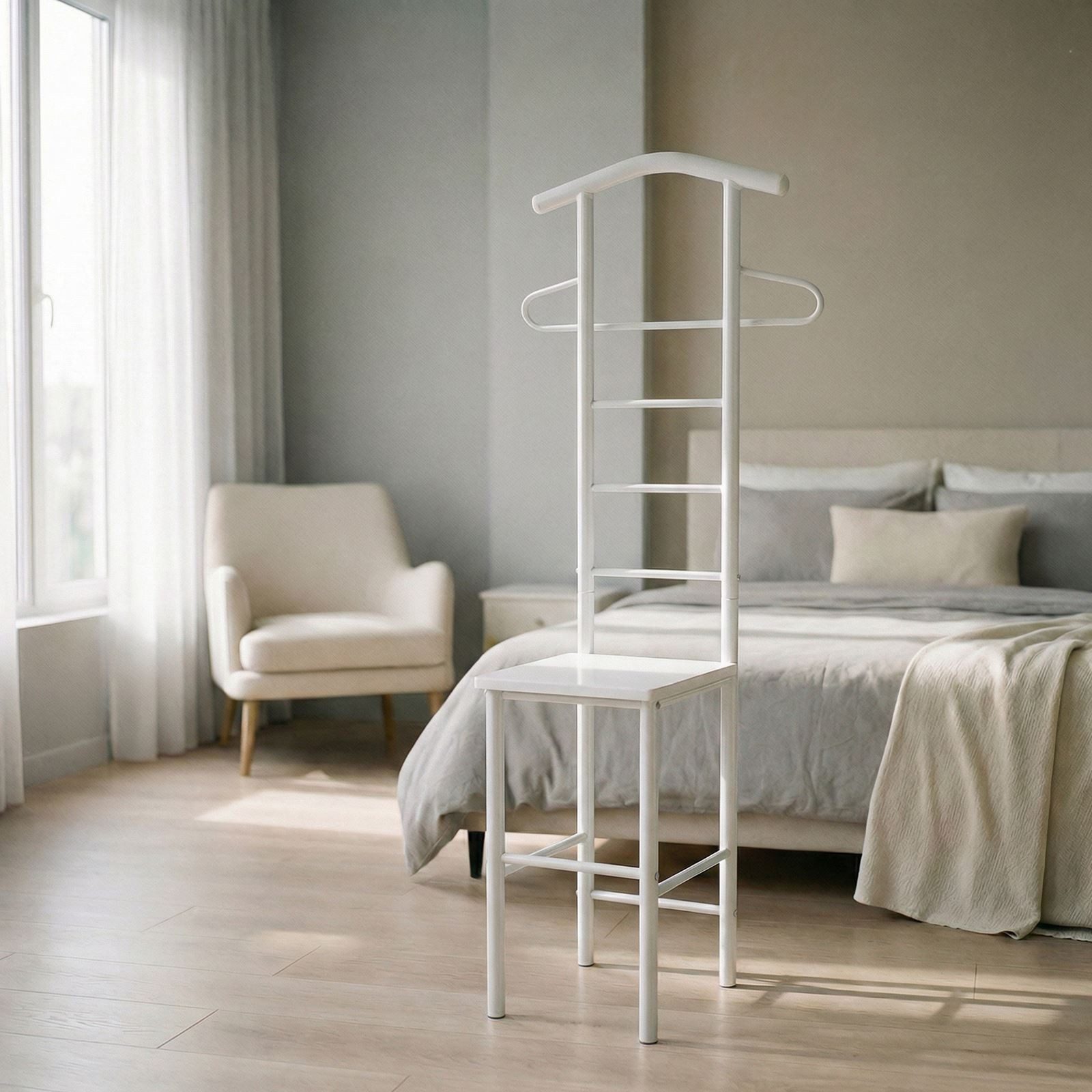 CARO-Möbel Herrendiener JIVO, Stummer Diener mit Hosenbügel Kleiderablage aus Metall weiß